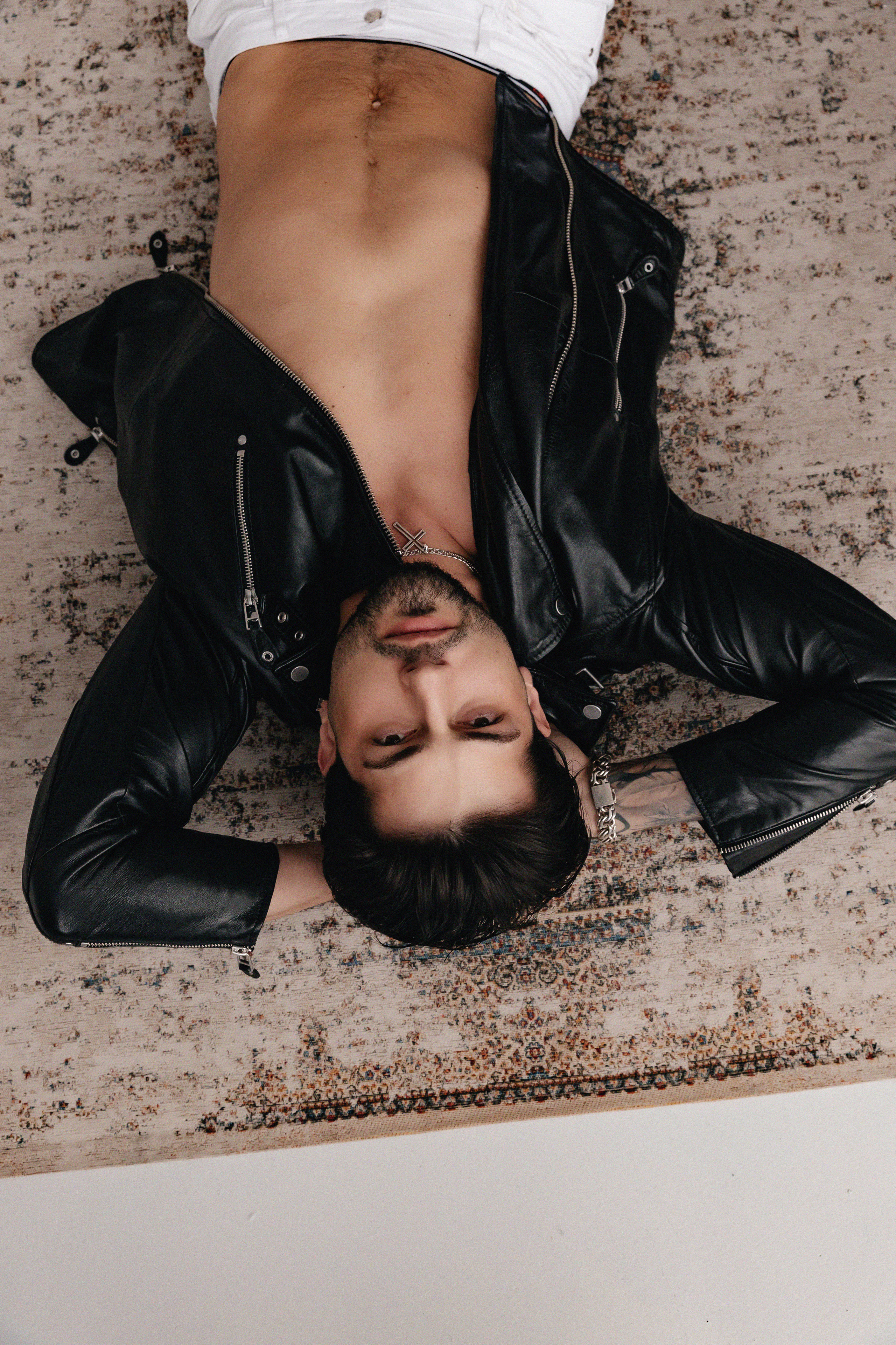 Мужской портрет — Александр