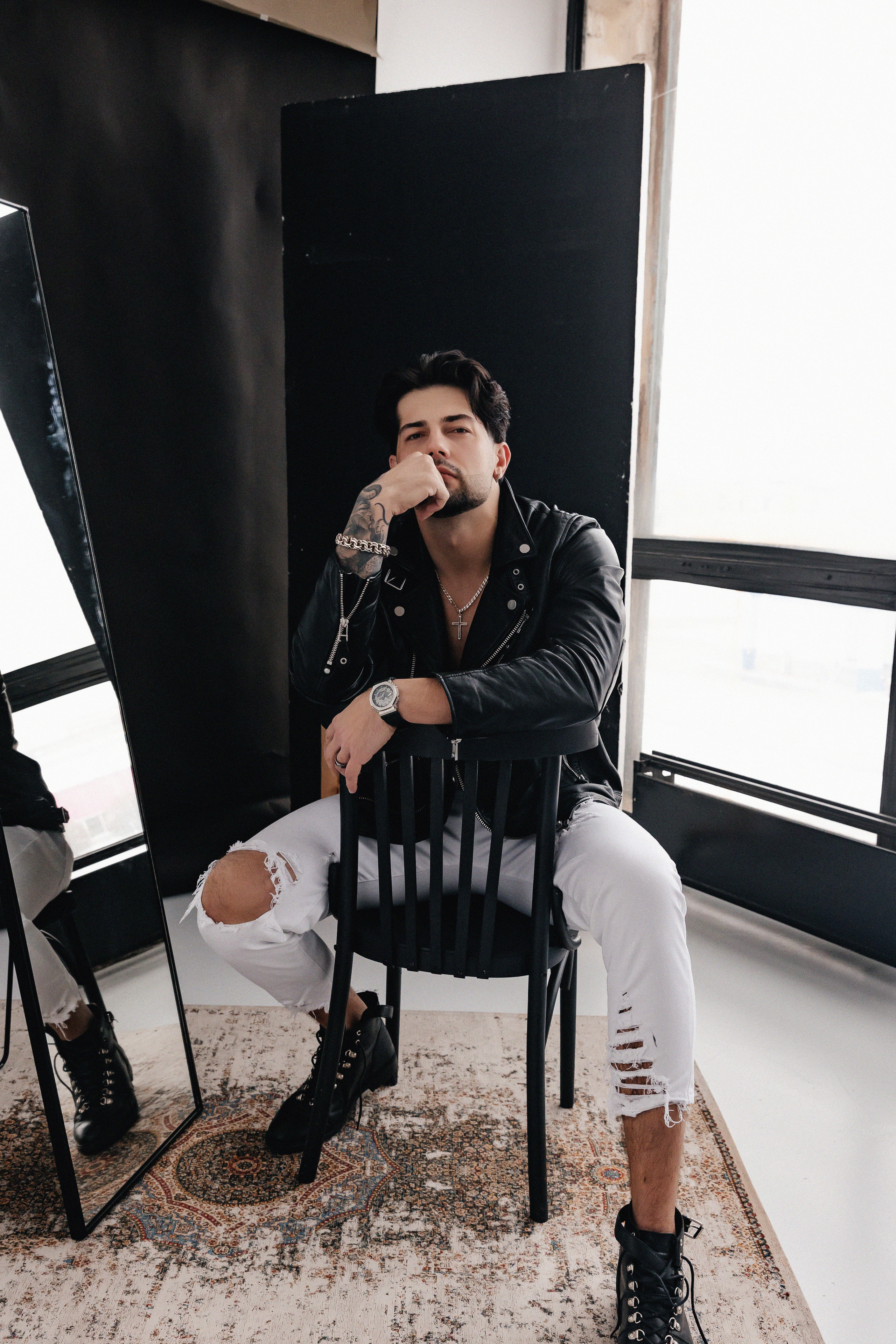 Мужской портрет — Александр