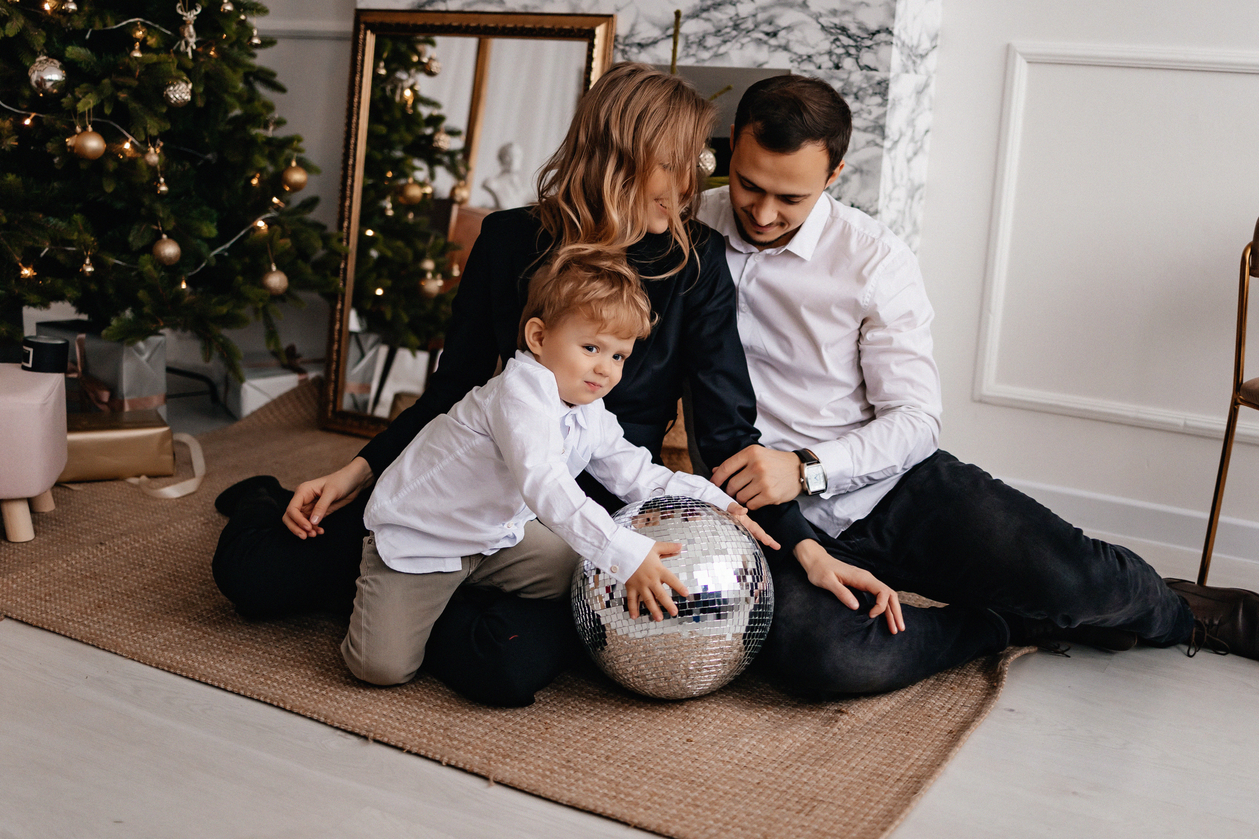 Новогодняя