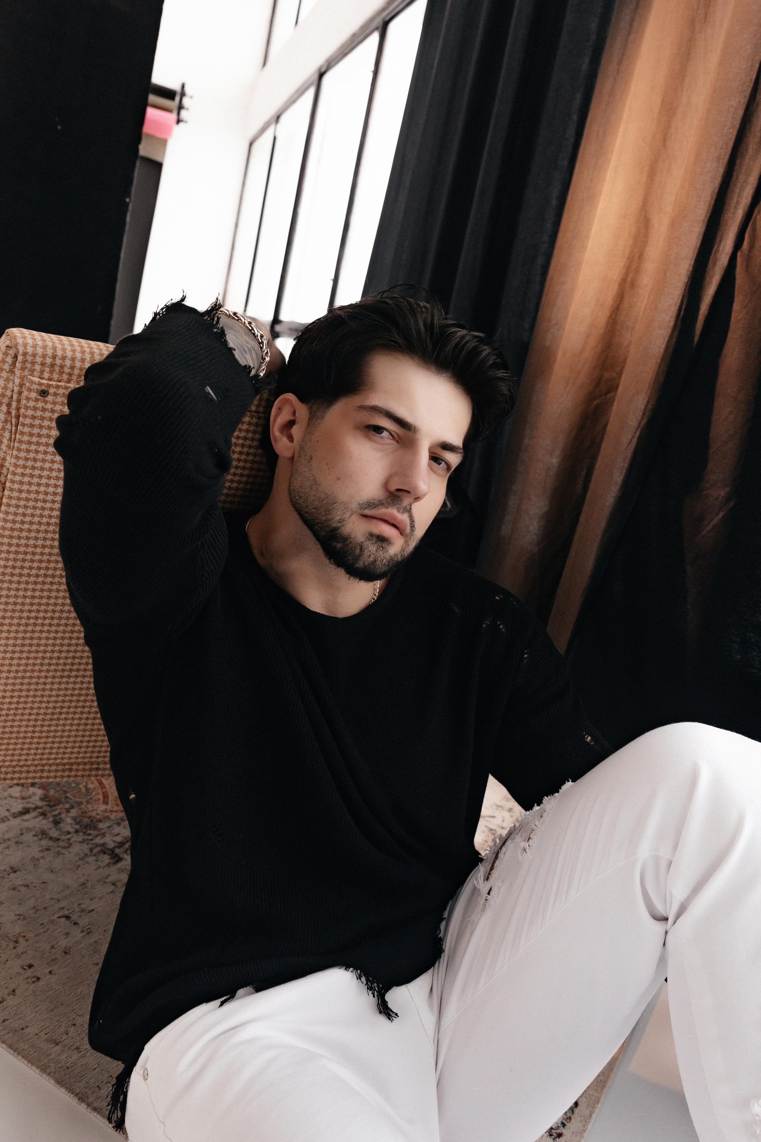 Мужской портрет — Александр