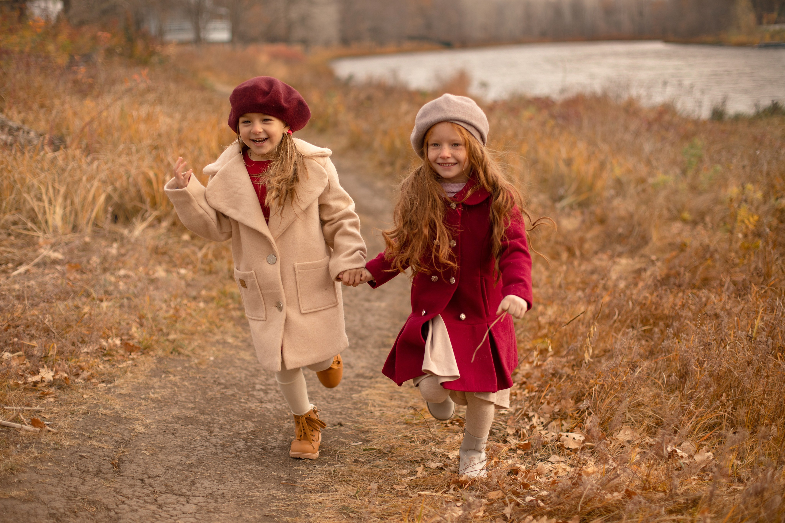 Осенняя прогулка детей