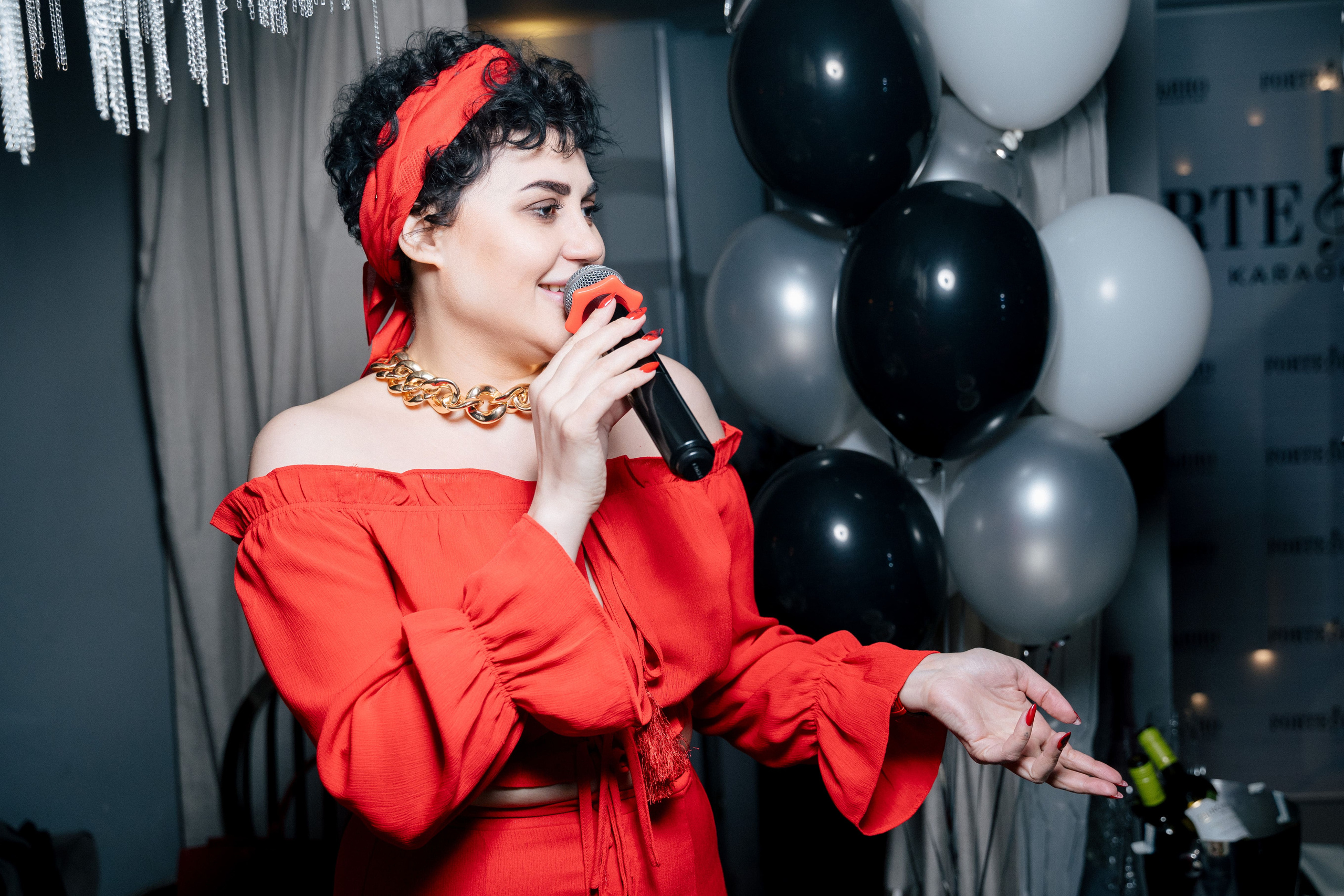 День рождения в караоке. Свадебный и портретный фотограф в Москве Гудумак Евгений