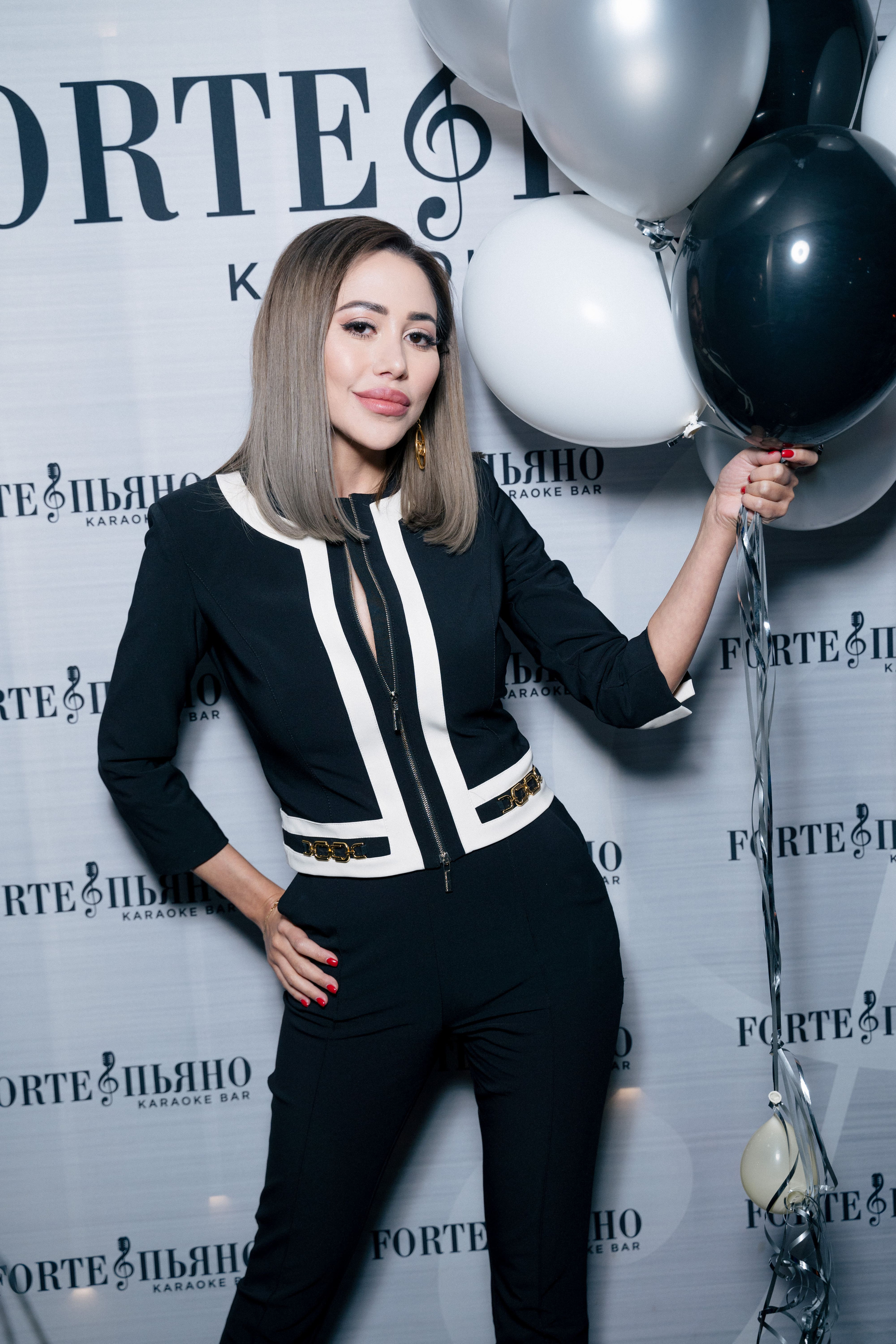 День рождения в караоке. Свадебный и портретный фотограф в Москве Гудумак Евгений