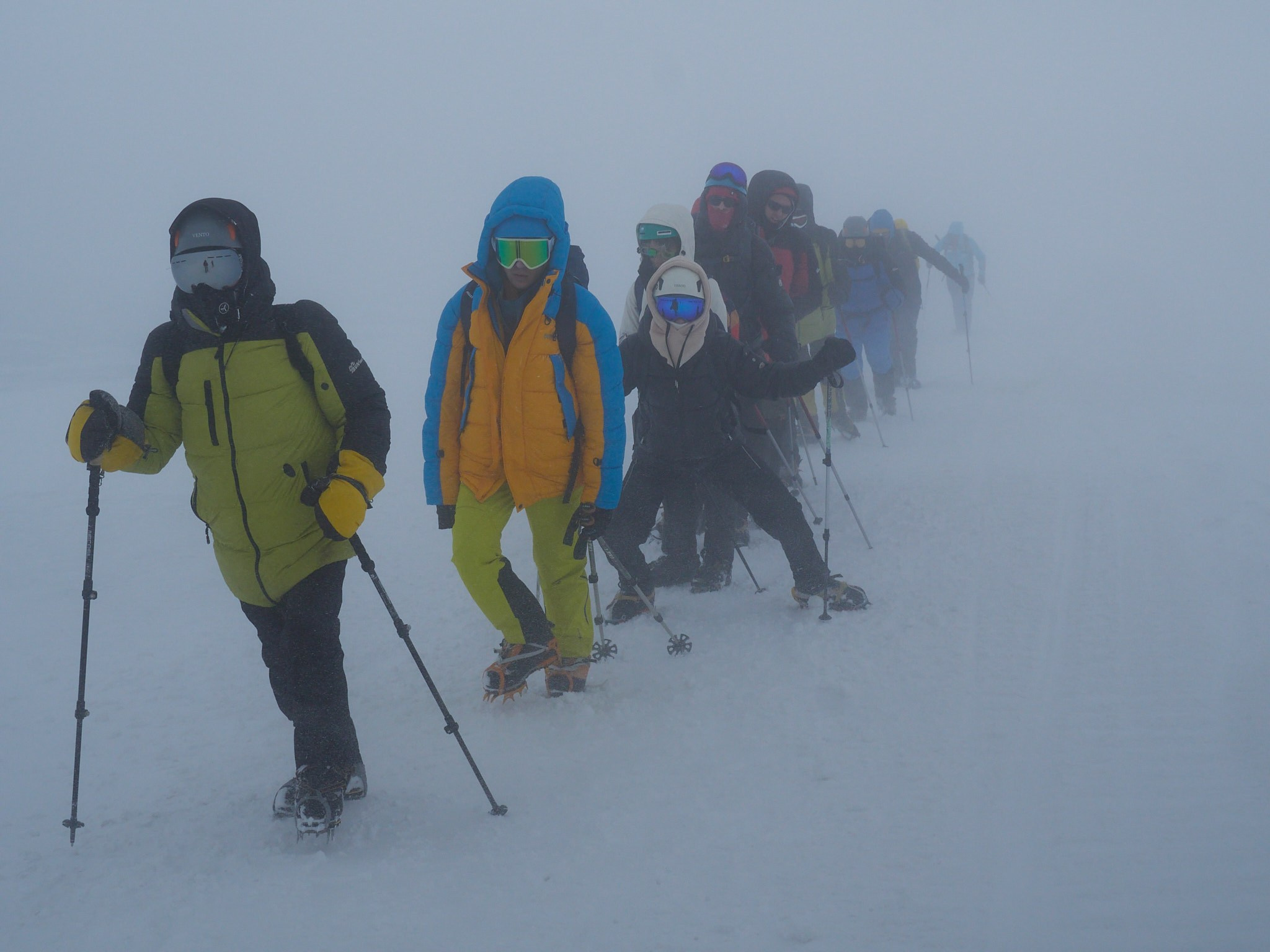 19.04 съемка на Эльбрусе: Выход на скалы Пастухова. Горный, высотный Фотограф на Эльбрусе Георгий