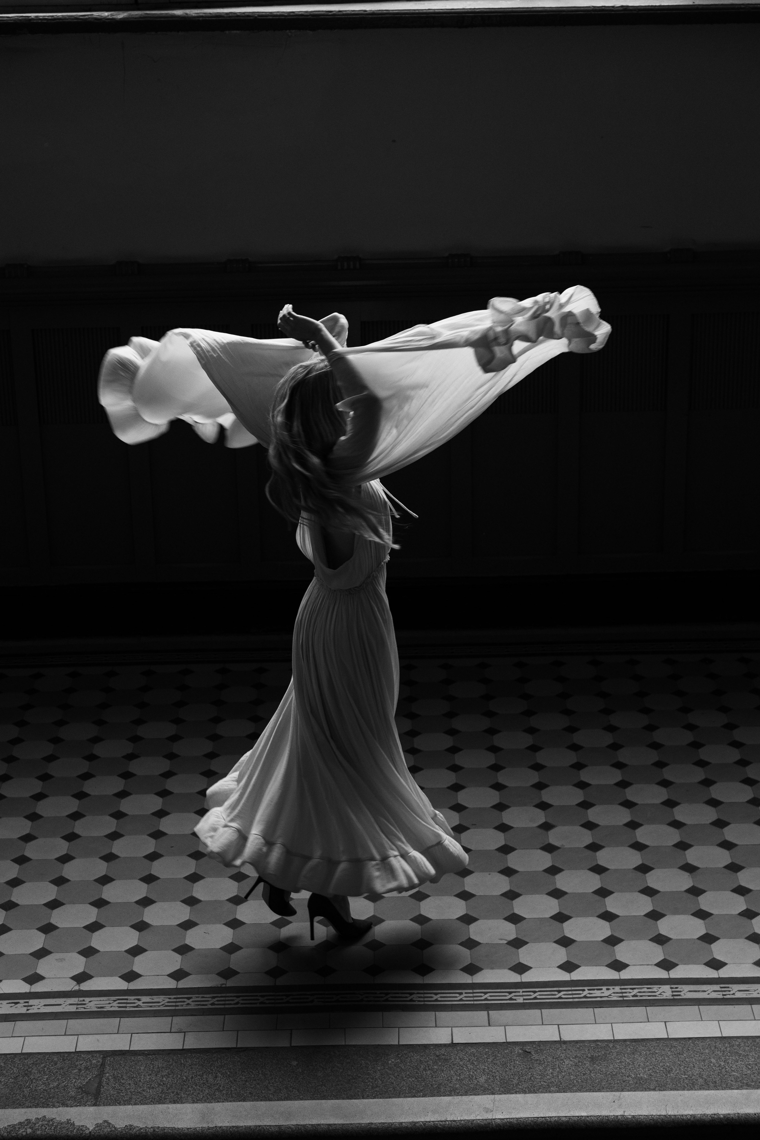 Даша и Константин Витебский вокзал. Фотограф/видеограф в Санкт-Петербурге Динара Гольдина