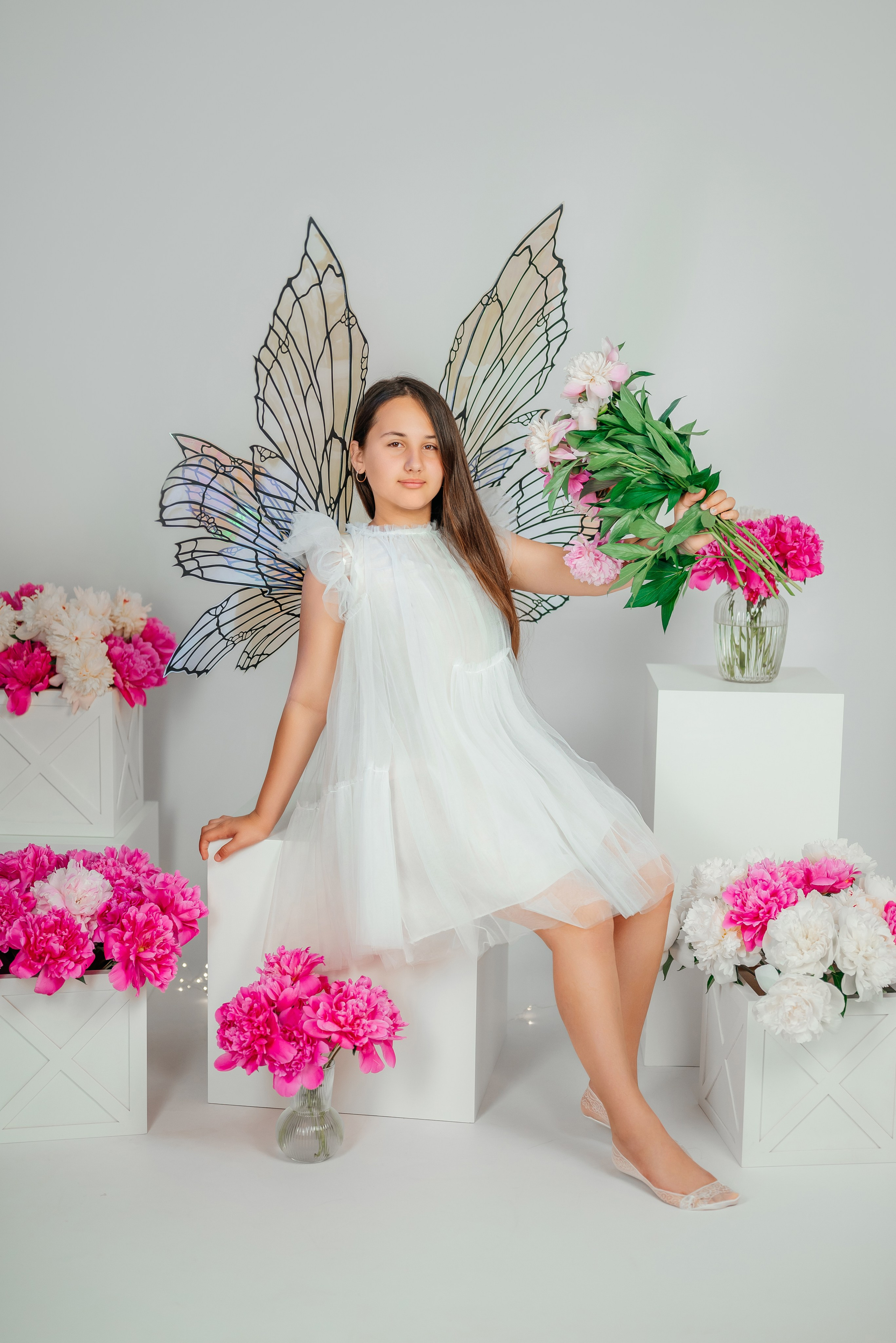 Семья в пионах. Семейный фотограф в Краснодаре