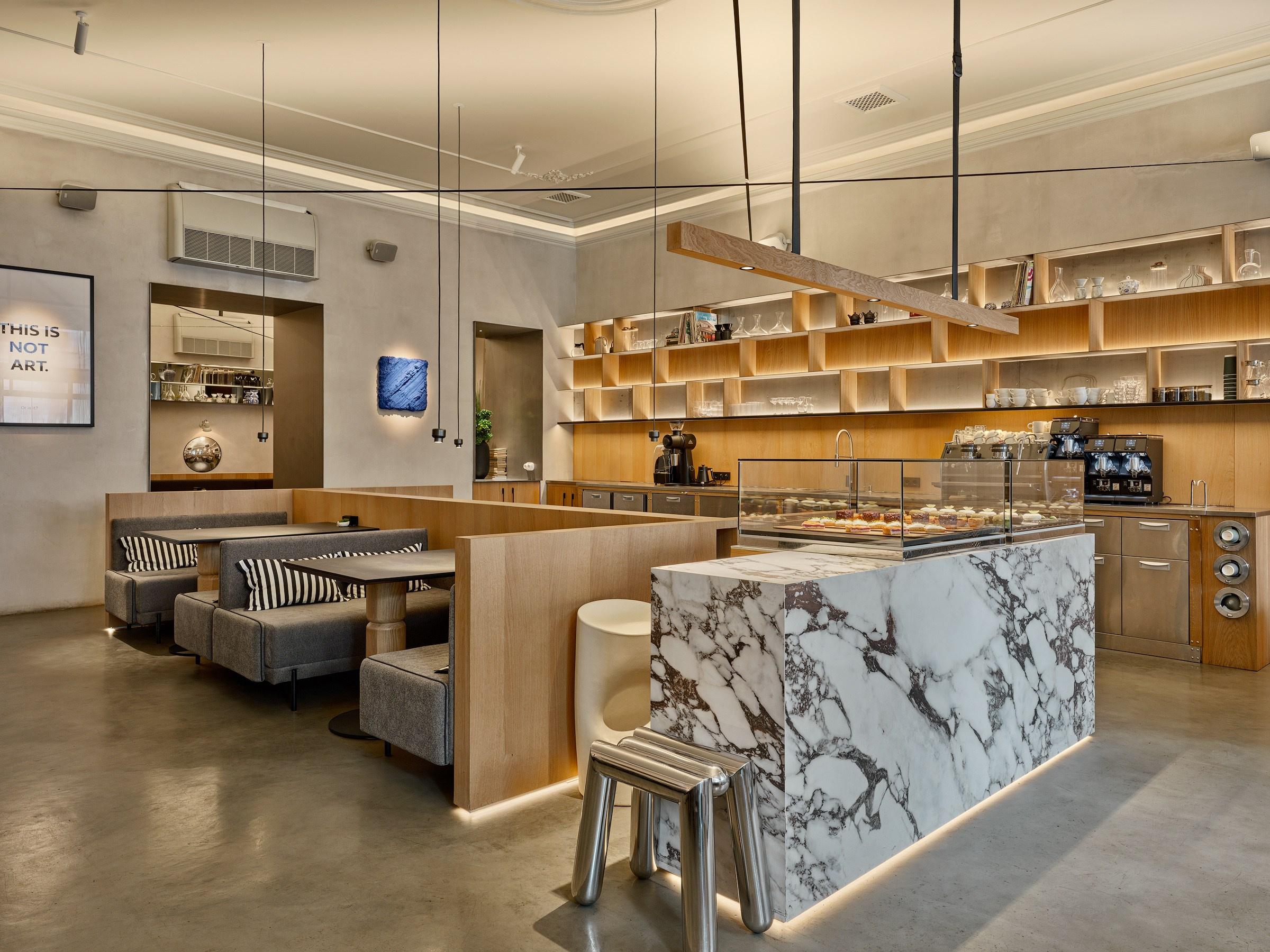 Hello Coffee | RUDA project, Красноярск, 2025. Интерьерный фотограф в Красноярске Владимир Барабаш