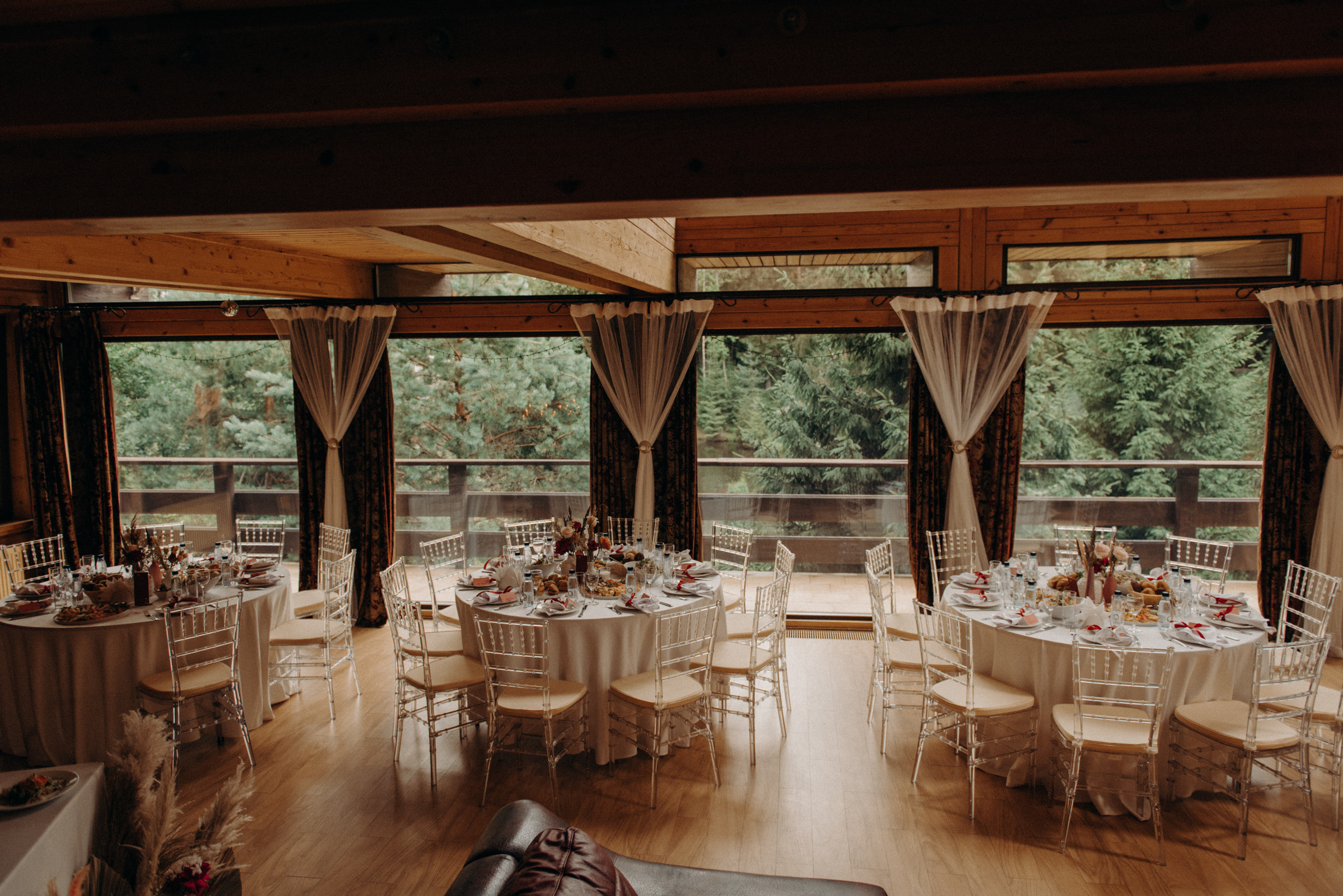 свадьба в коттедже без ведущего