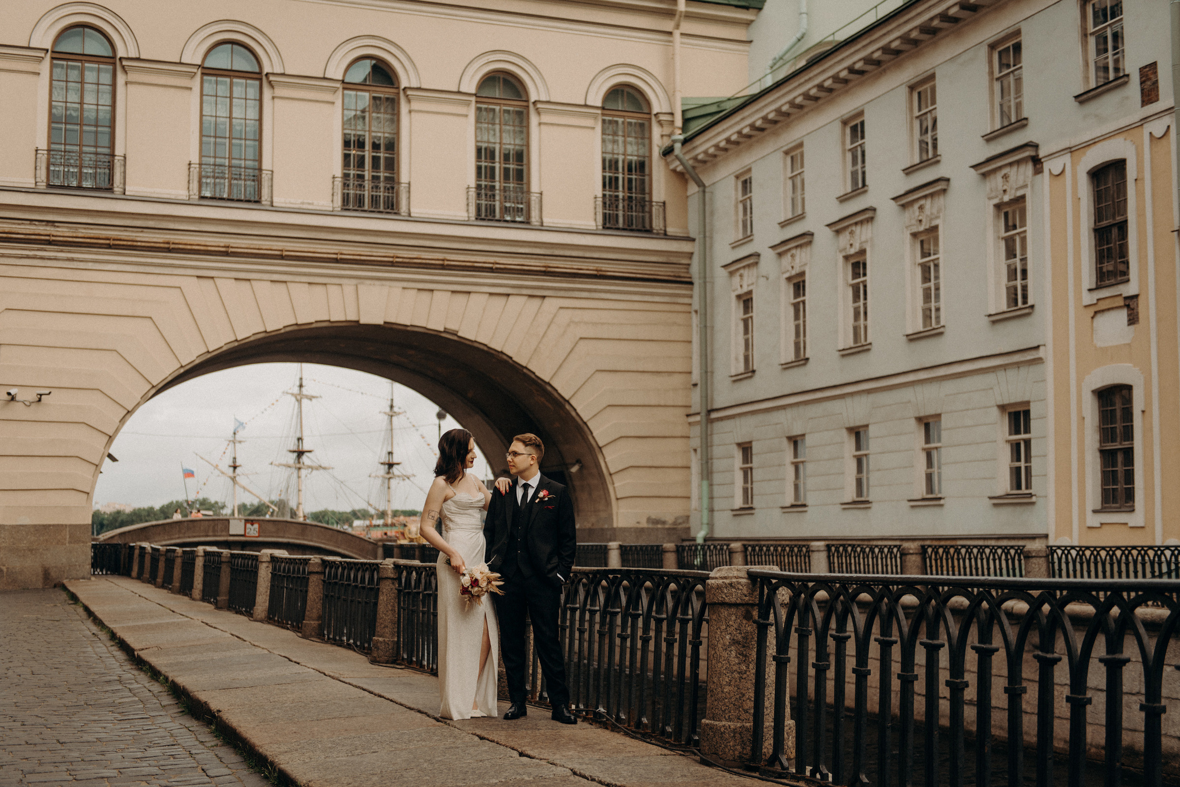 свадебная фотосессия у Зимней канавки