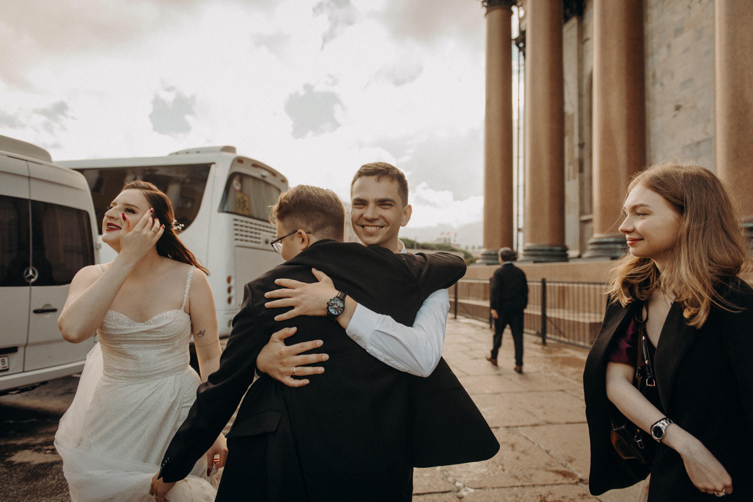 Камерная свадьба в дождливый день. Свадебный фотограф в Санкт-Петербурге Венера Ахметова
