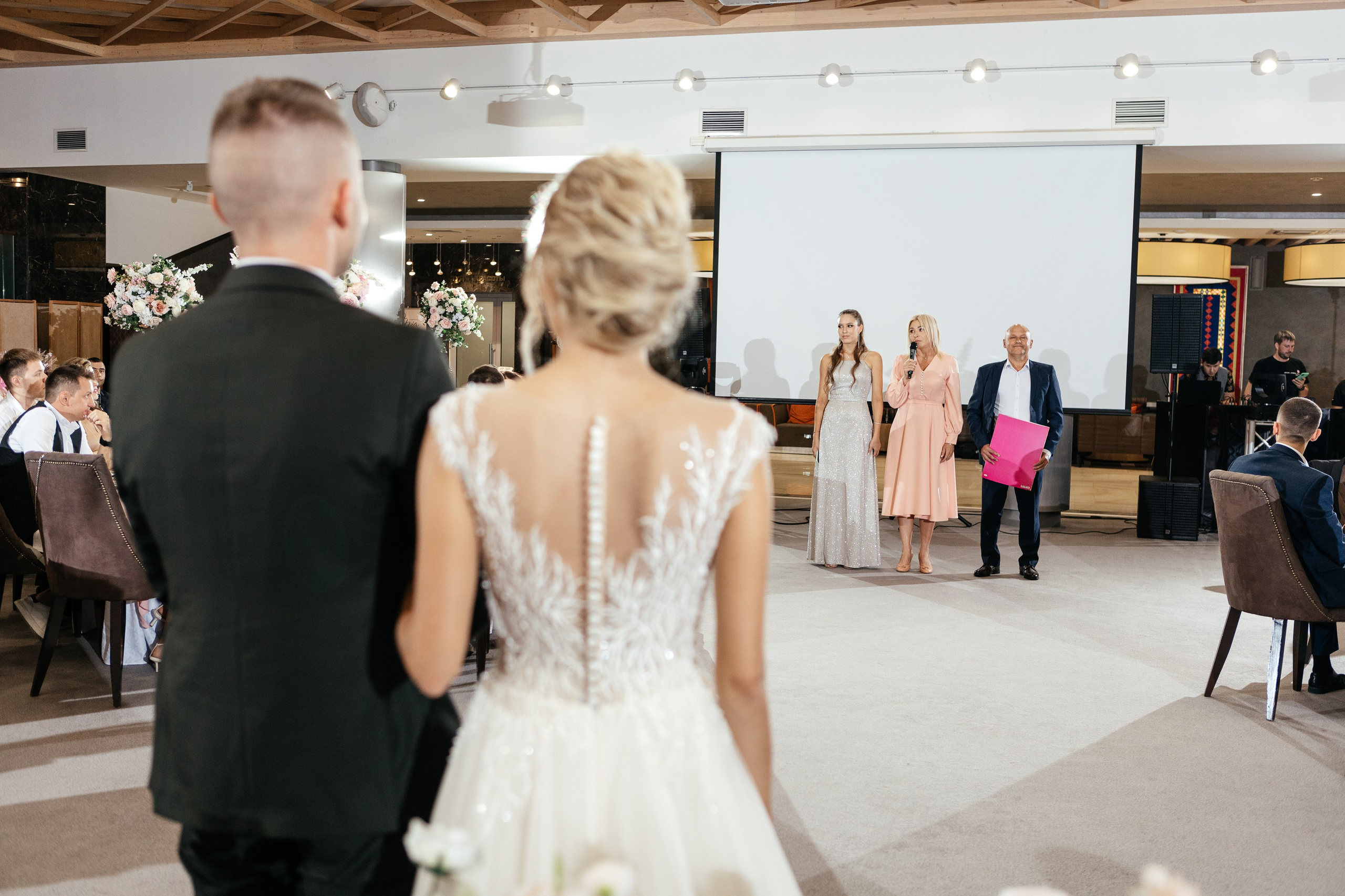 Свадебный фотограф Уфа — Руслан ГабдлисламовЖивые эмоции, красивые кадры, воспоминания на всю жизнь.Работаю по всей Республике Башкортоста. Свадебный фотограф Уфа Руслан Габдлисламов