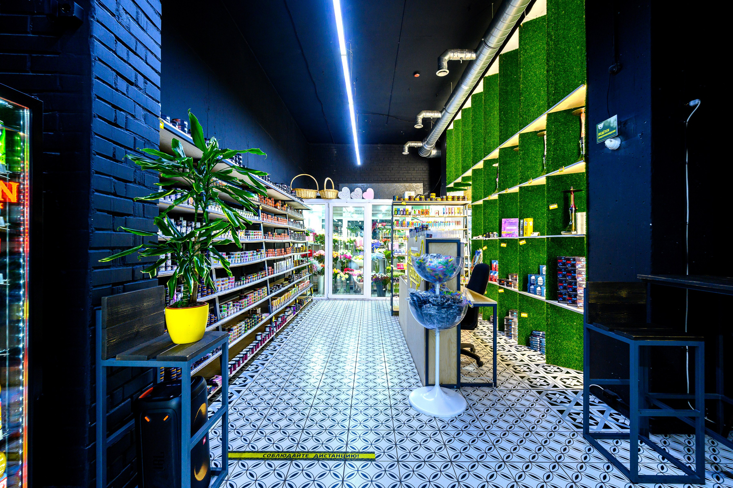 Магазин кальянов Hoocar. Интерьерный фотограф. Фото- видеосъемка недвижимости Санкт-Петербург