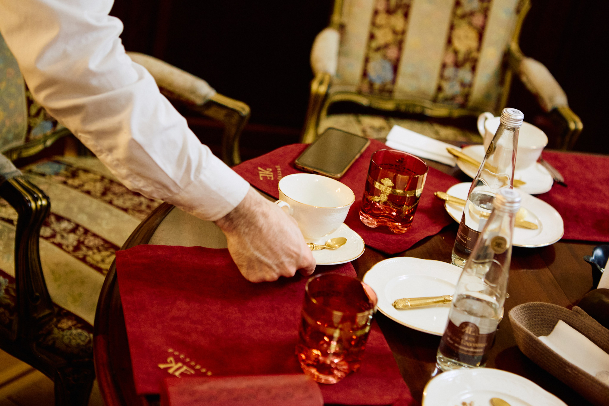 Stories at the table. Фотограф в Санкт-Петербурге Владимир Тихомиров