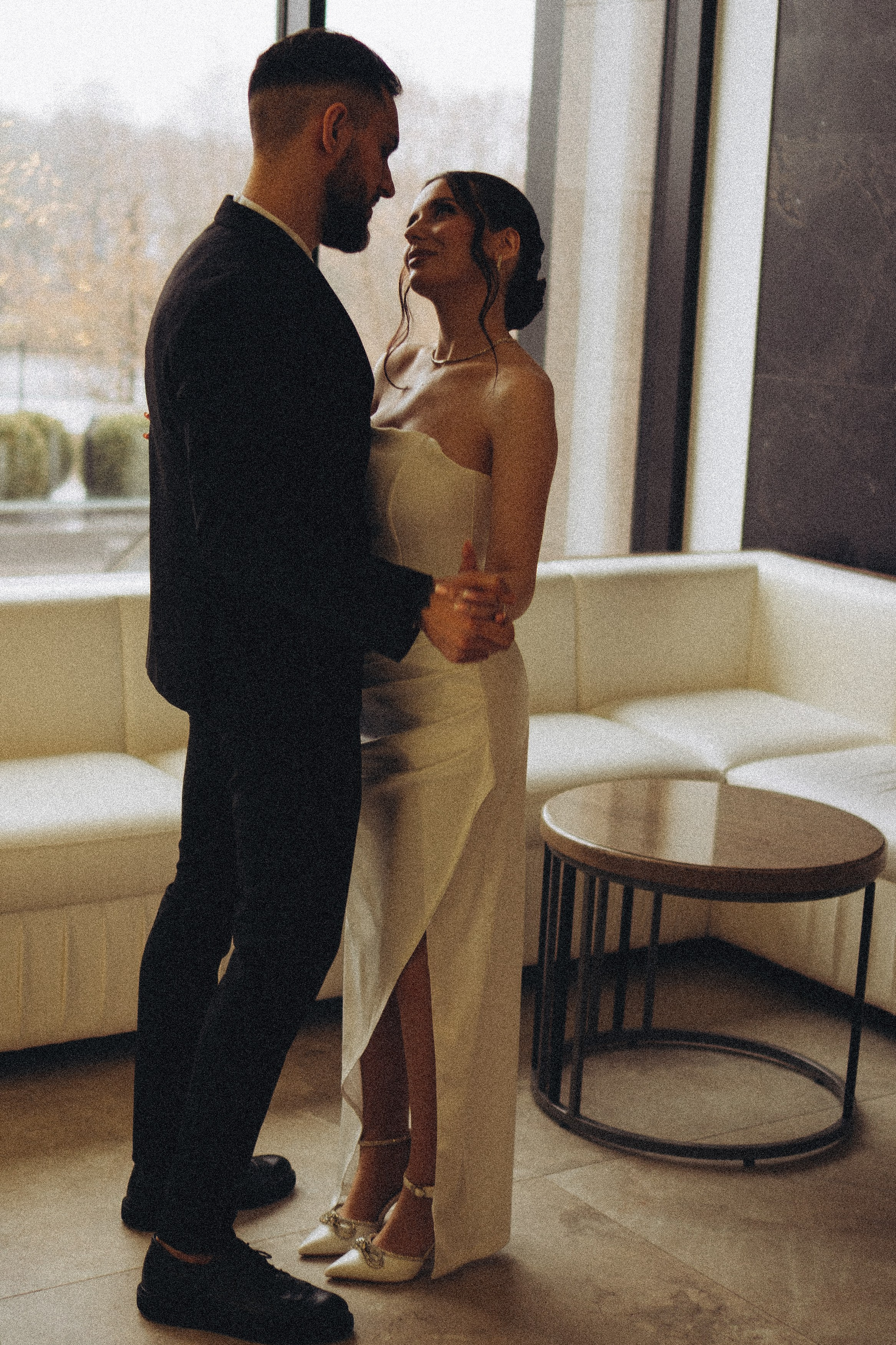 СВАДЕБНАЯ СЬЕМКА СБОРОВ ЖЕНИХА И НЕВЕСТЫ В ОТЕЛЕ И ТАКЖЕ ФОТОСЕССИИЯ В ОТЕЛЕЕ МЕГАПОЛИС БРЯНСК. Профессиональный фотограф, Санкт-Петербург — Виктория Богомолова