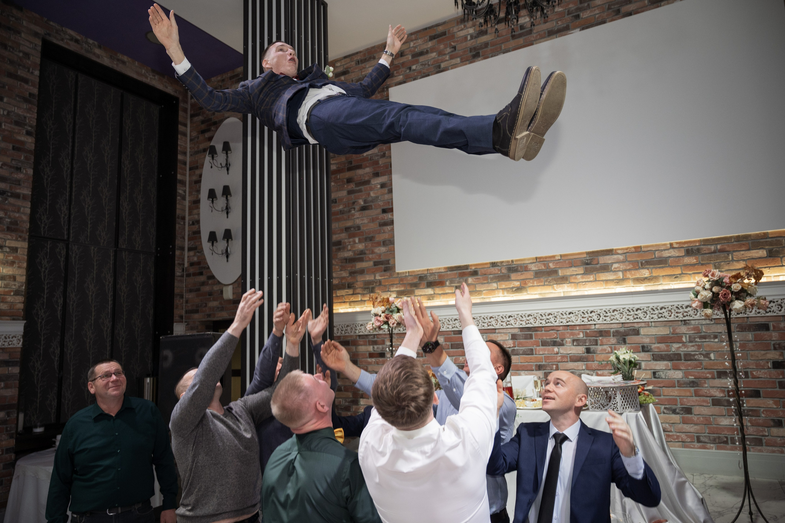 Вячеслав и Екатерина / банкетный зал Savory House. Свадебный фотограф Йошкар-Ола Казань