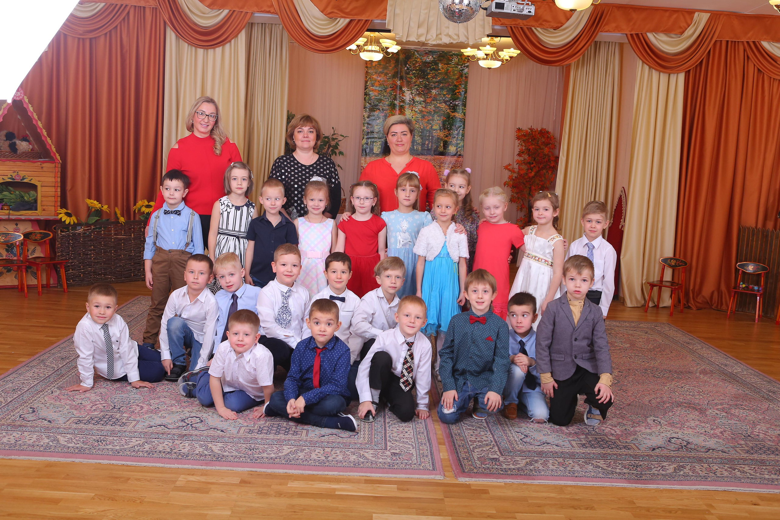 Утренник в саду. Студия детской и семейной фотографии 12кадров