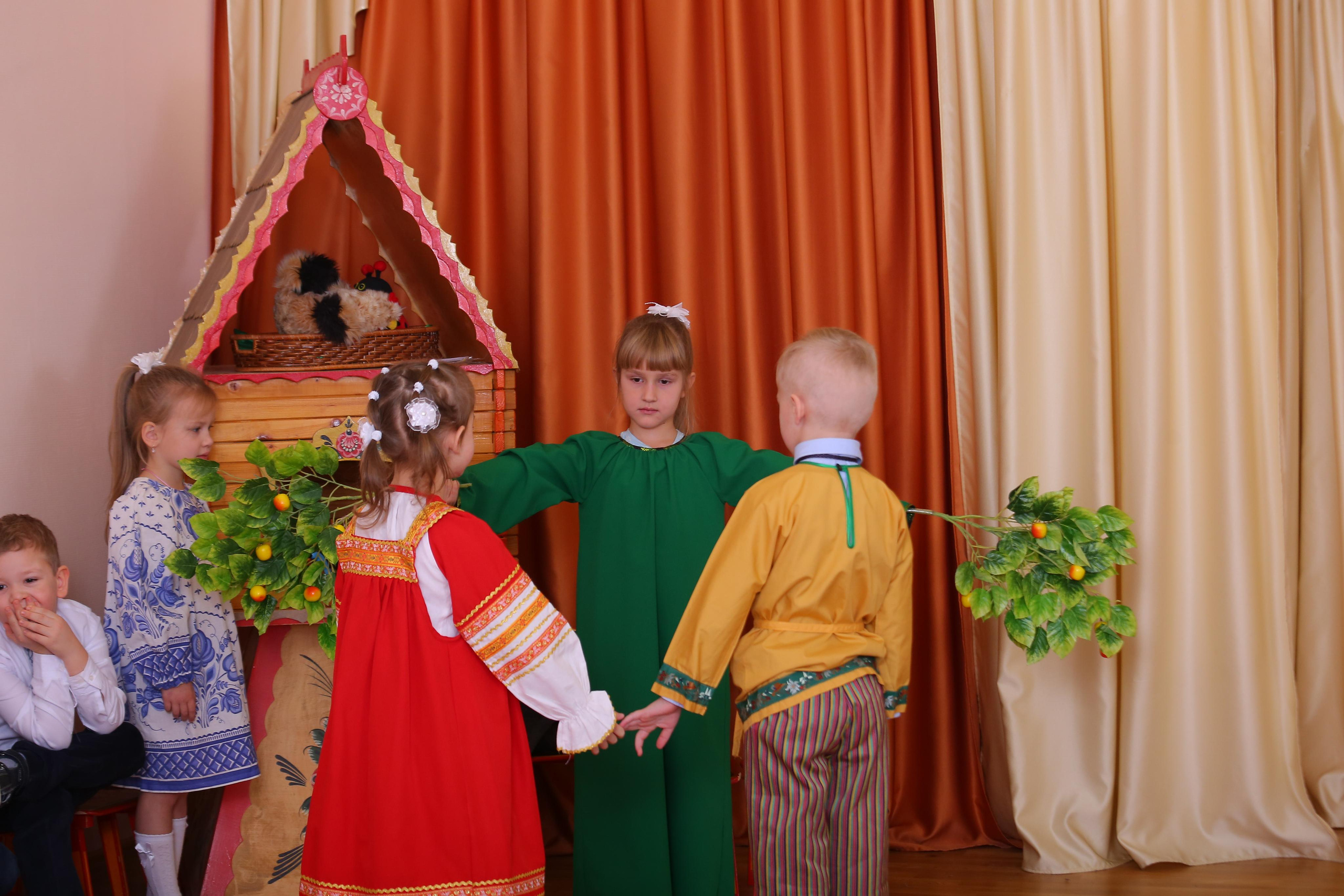 Утренник в саду. Студия детской и семейной фотографии 12кадров