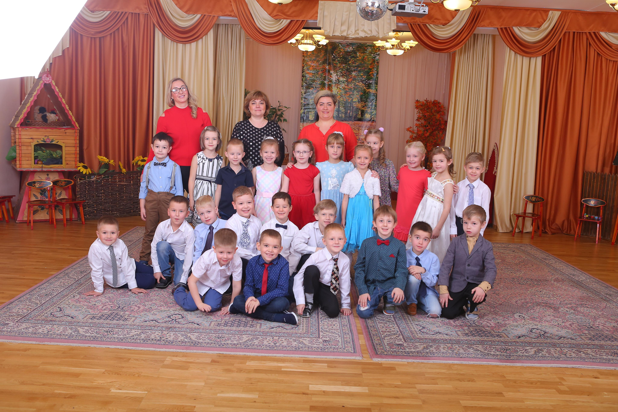 Утренник в саду. Студия детской и семейной фотографии 12кадров