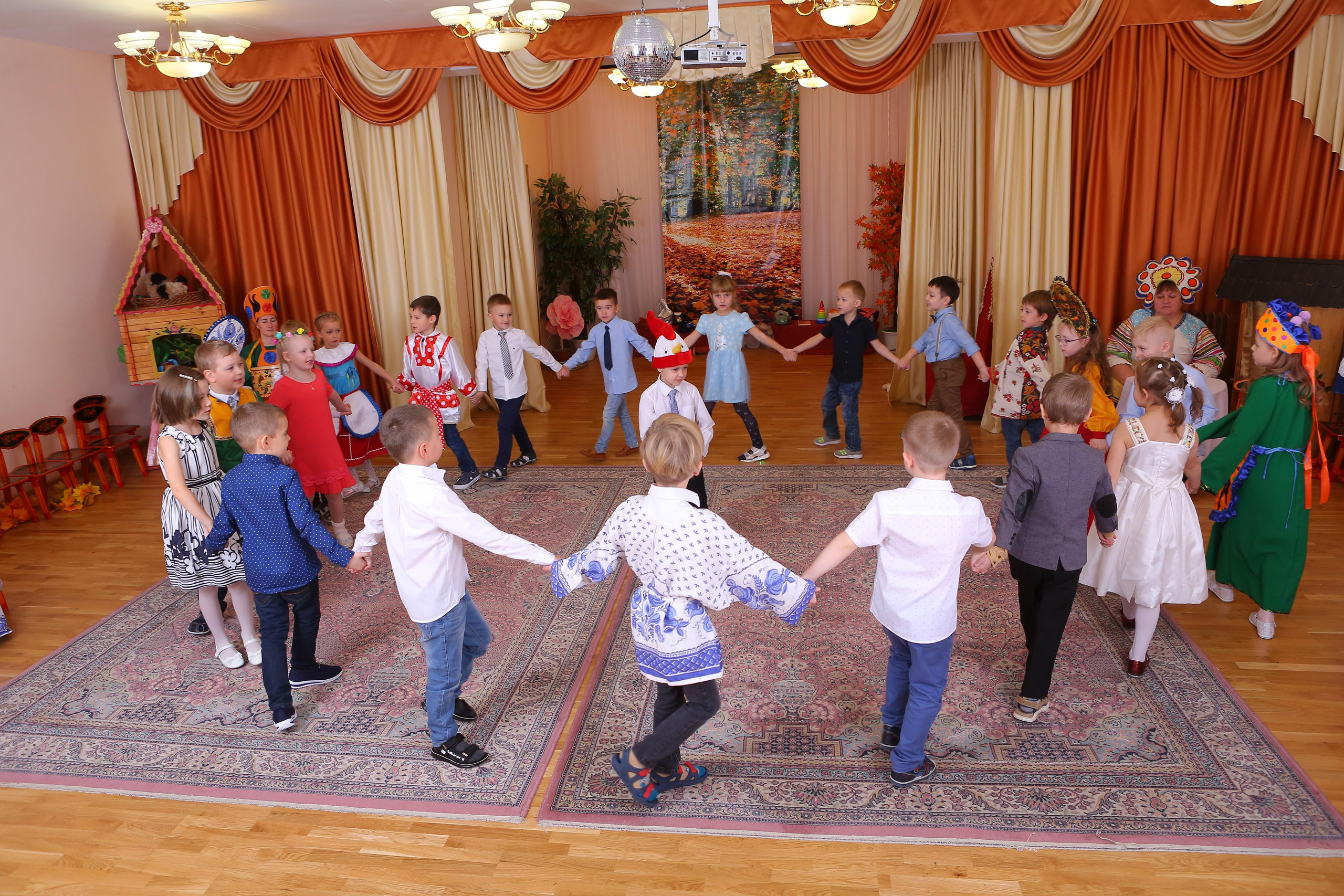 Утренник в саду. Студия детской и семейной фотографии 12кадров