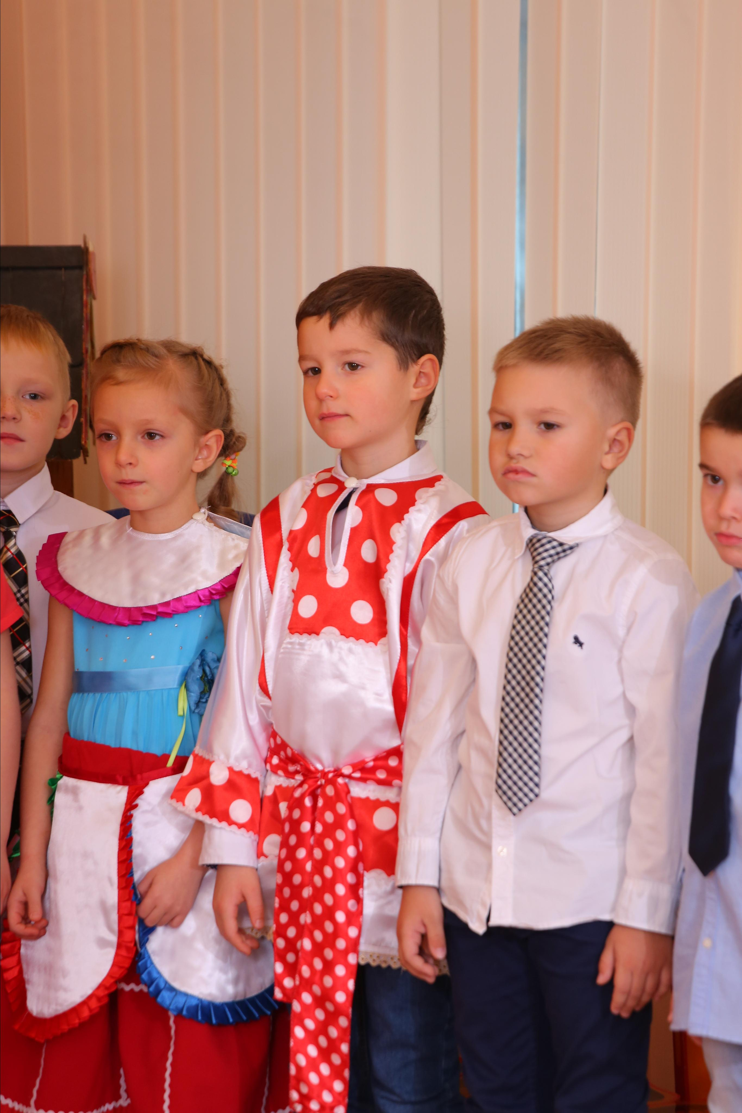 Утренник в саду. Студия детской и семейной фотографии 12кадров