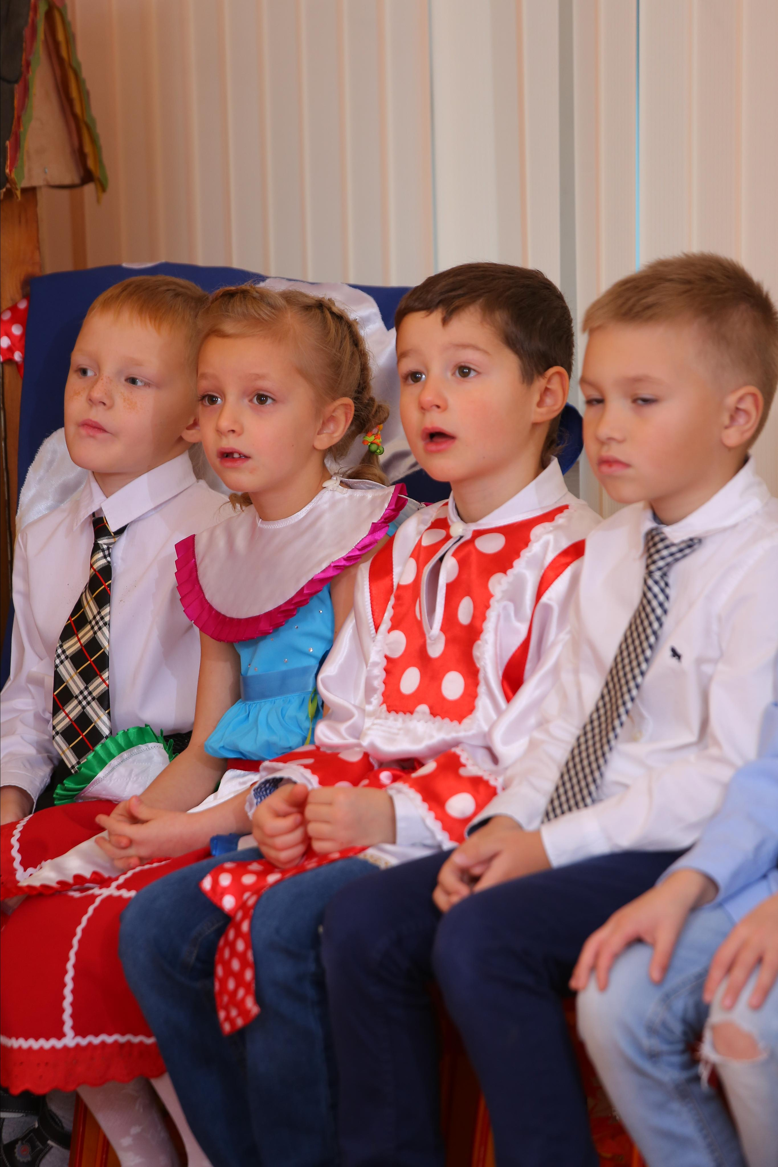 Утренник в саду. Студия детской и семейной фотографии 12кадров