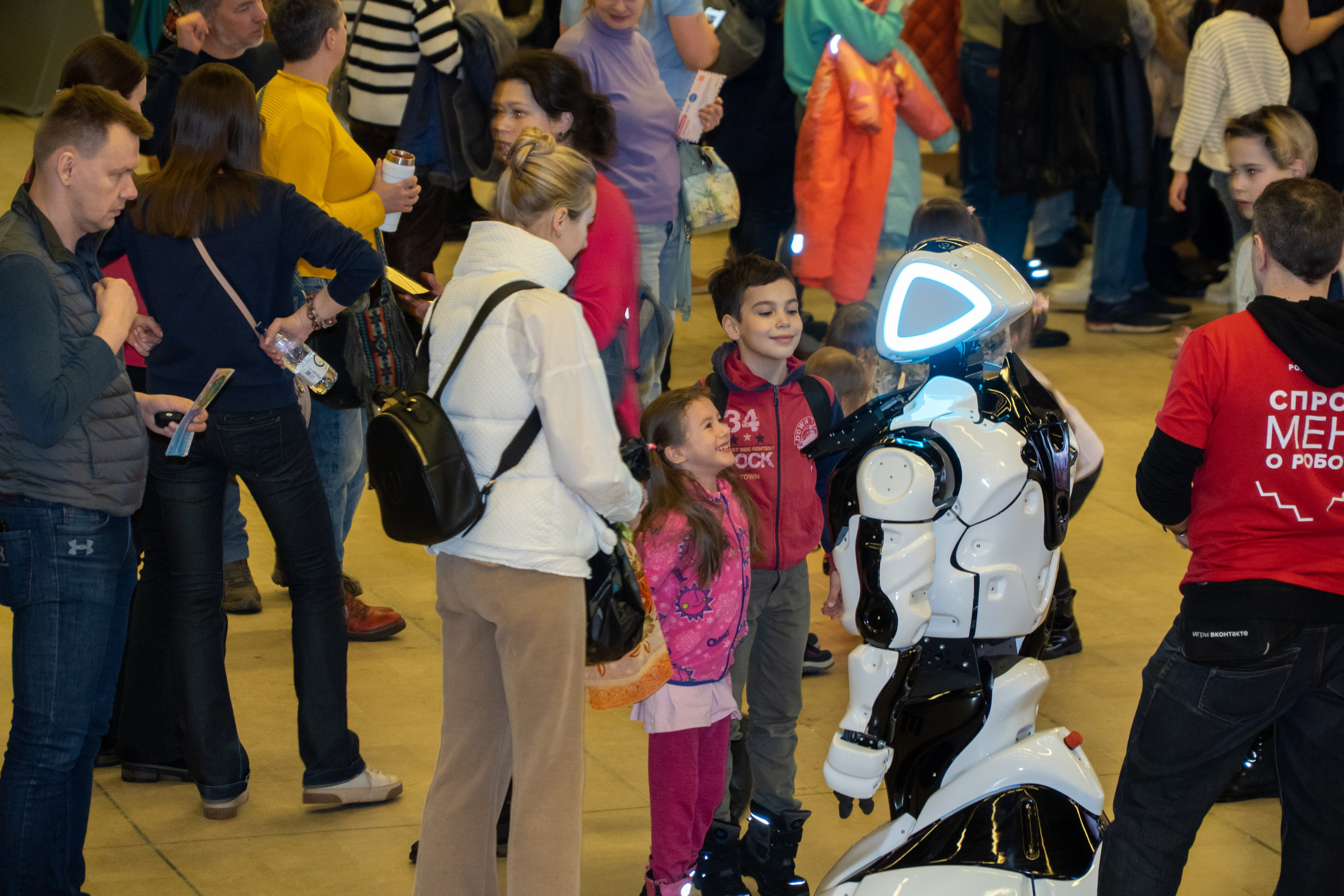 Съёмка концерта для Домисольки, большой концертный зал Космос. «Студия DRONAVT`s» — видеосъёмка и фотография г. Москва