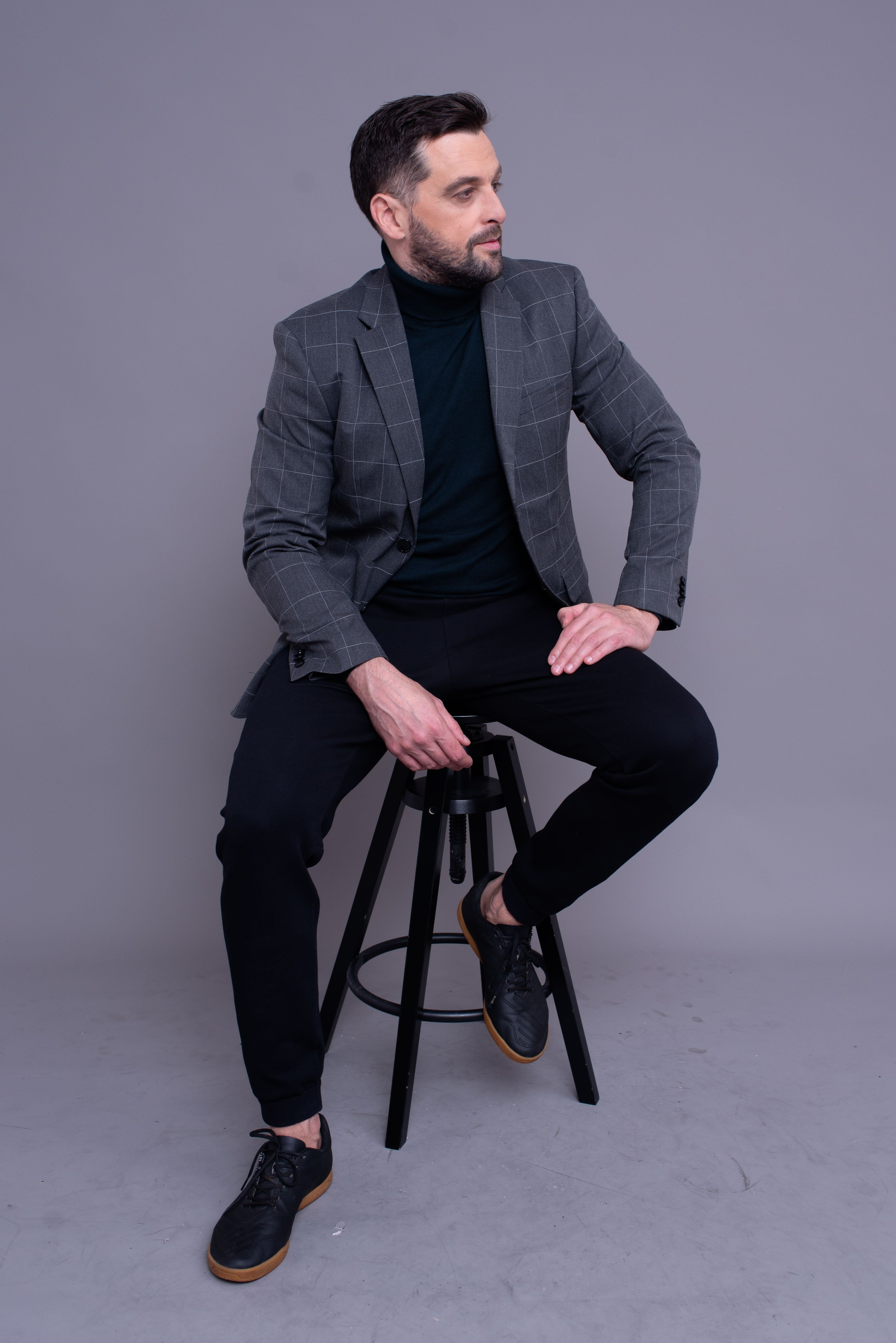 Сергей, 175 см, 48-50 р-р. KED Production — продакшн из СПб. Создаём фото, видео и контент, который помогает брендам и селлерам продавать больше