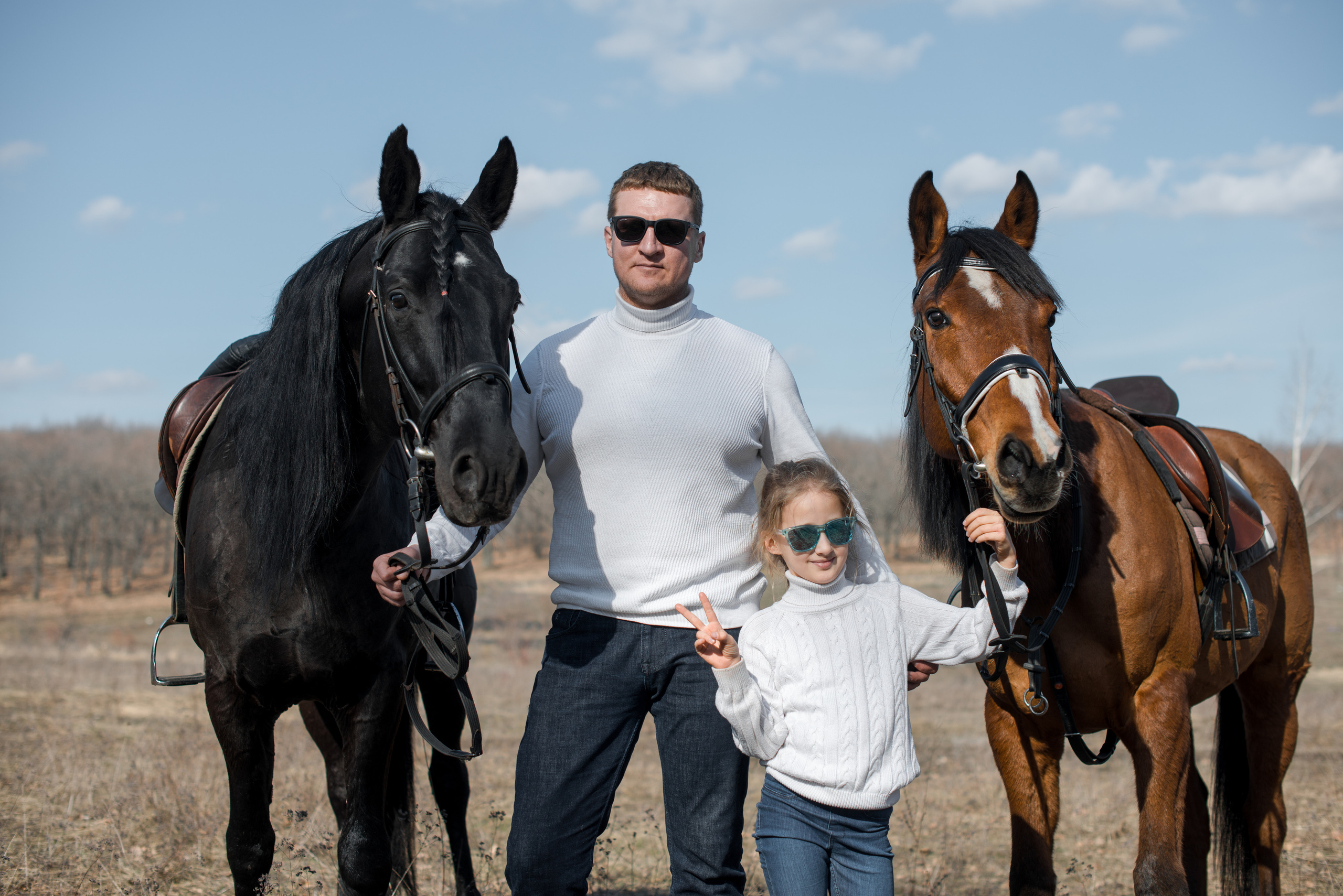 Прогулка Дмитрия и Миланы. Конный фотограф в Саратове Юлия Иванова