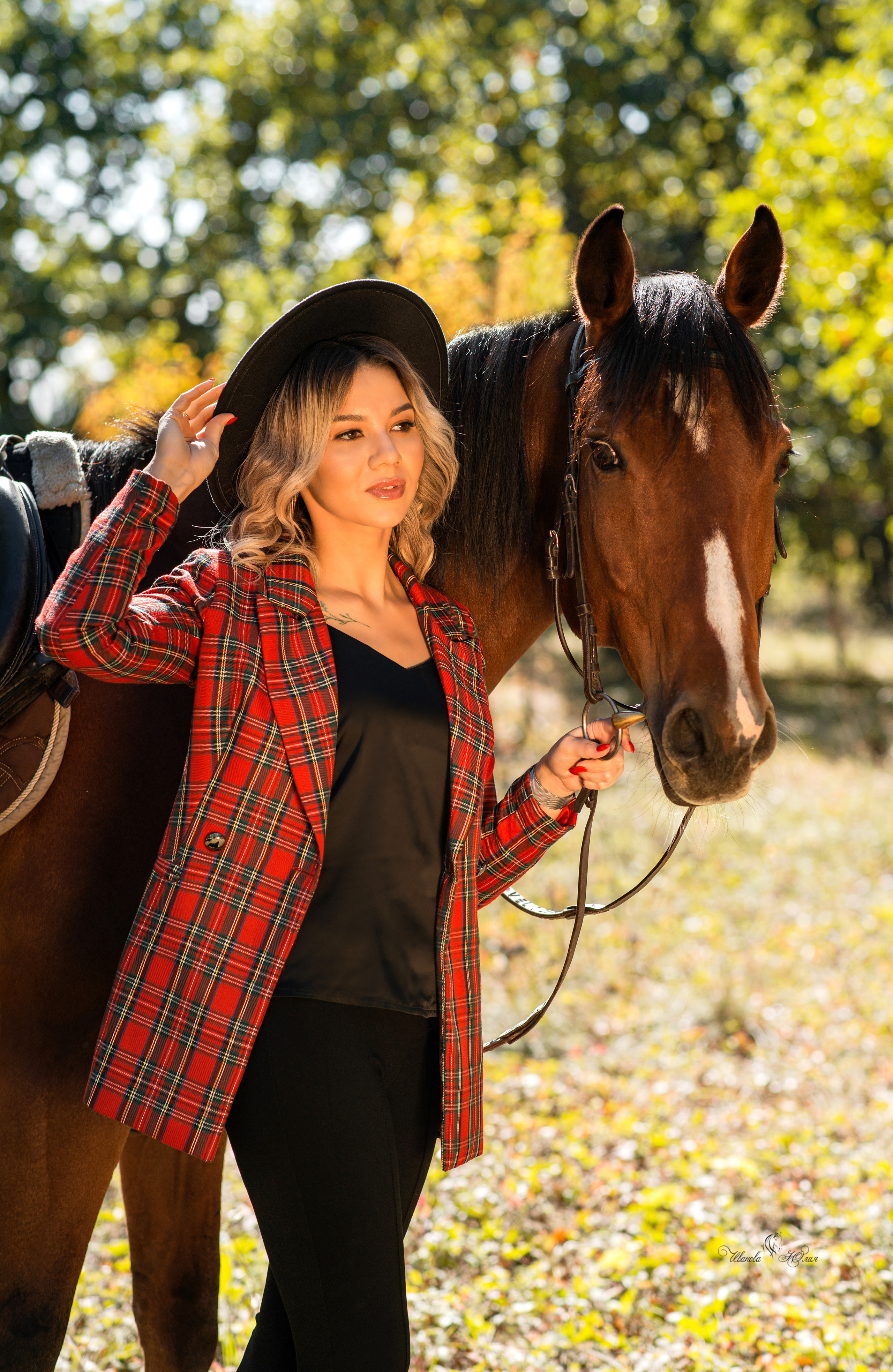 Виктория и Ватикан. Конный фотограф в Саратове Юлия Иванова