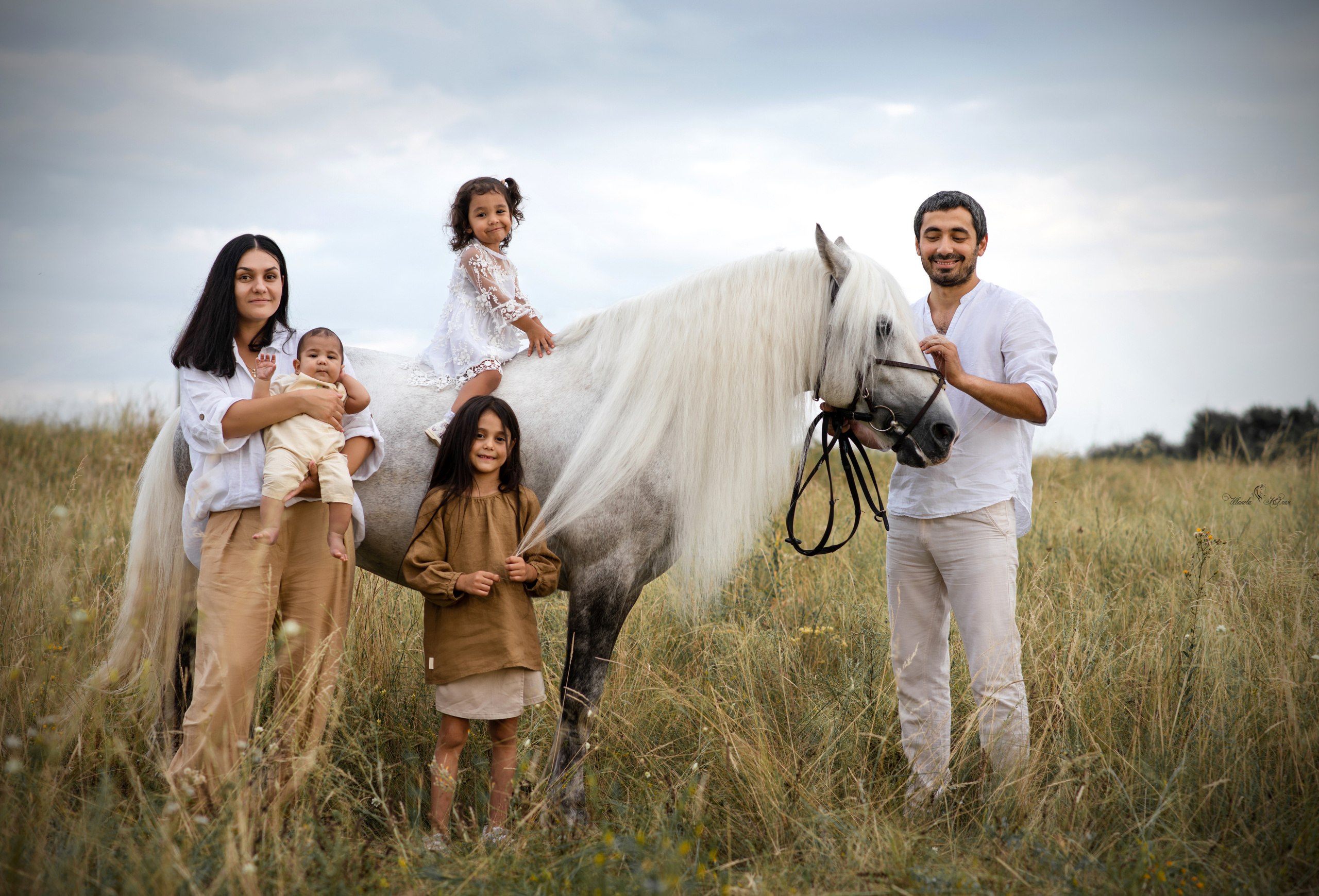 Семья Доховых и Вымпел. Конный фотограф в Саратове Юлия Иванова