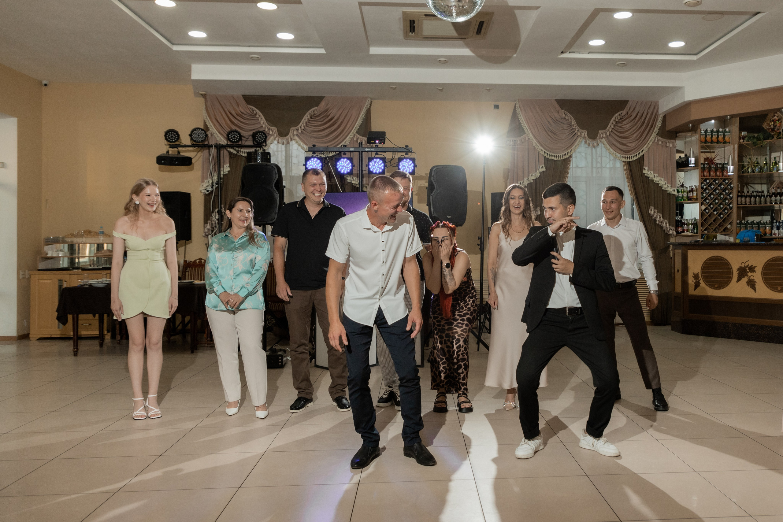 Роман и Александра (банкет). Свадебный фотограф Ангелина Сунгатулина | Саратов | Балаково | Вольск