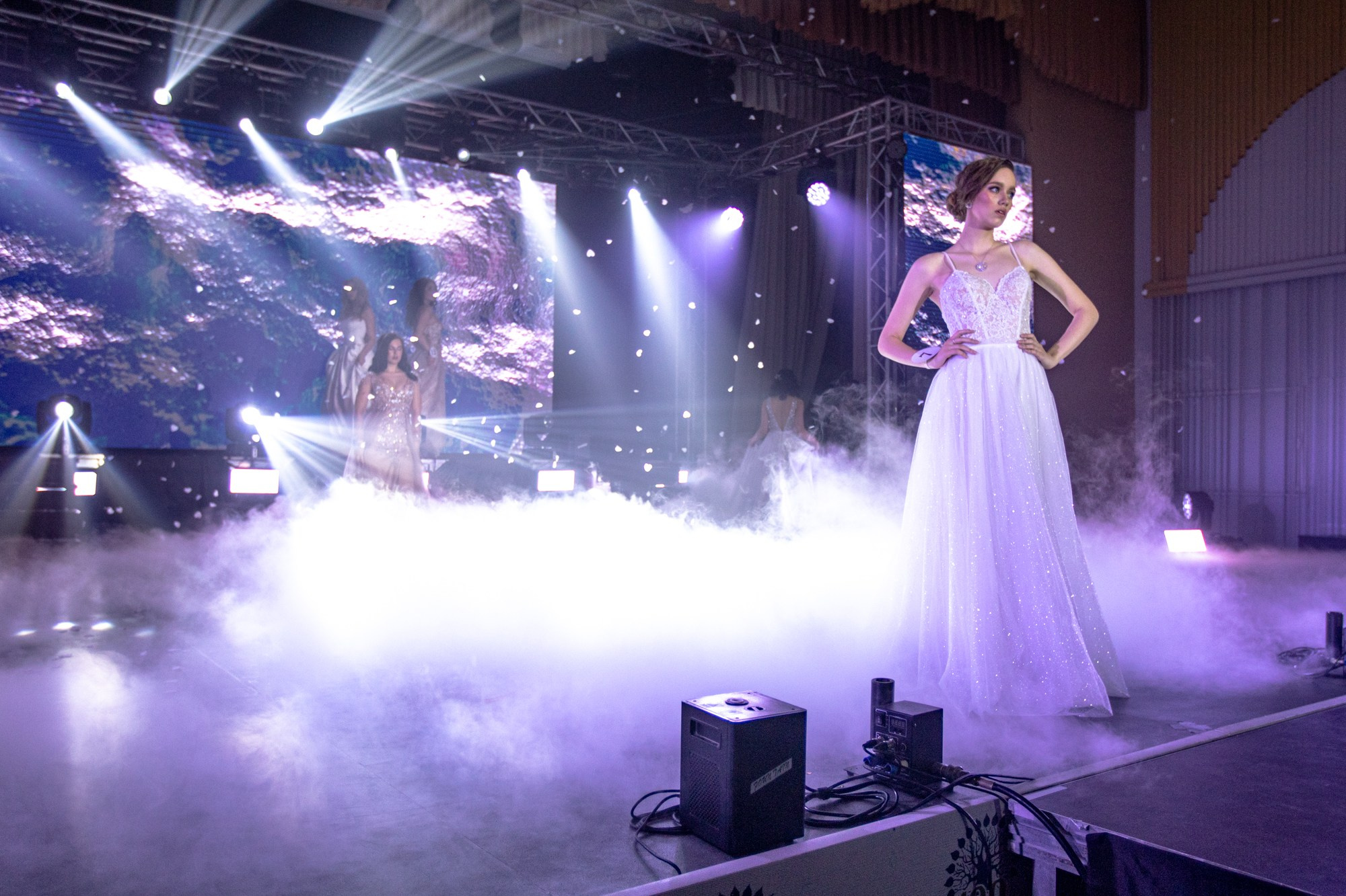 Конкурс красоты Мисс КубГУ 2022. Репортажный, промышленный и маркетплейс-фотограф Дмитрий Чернат