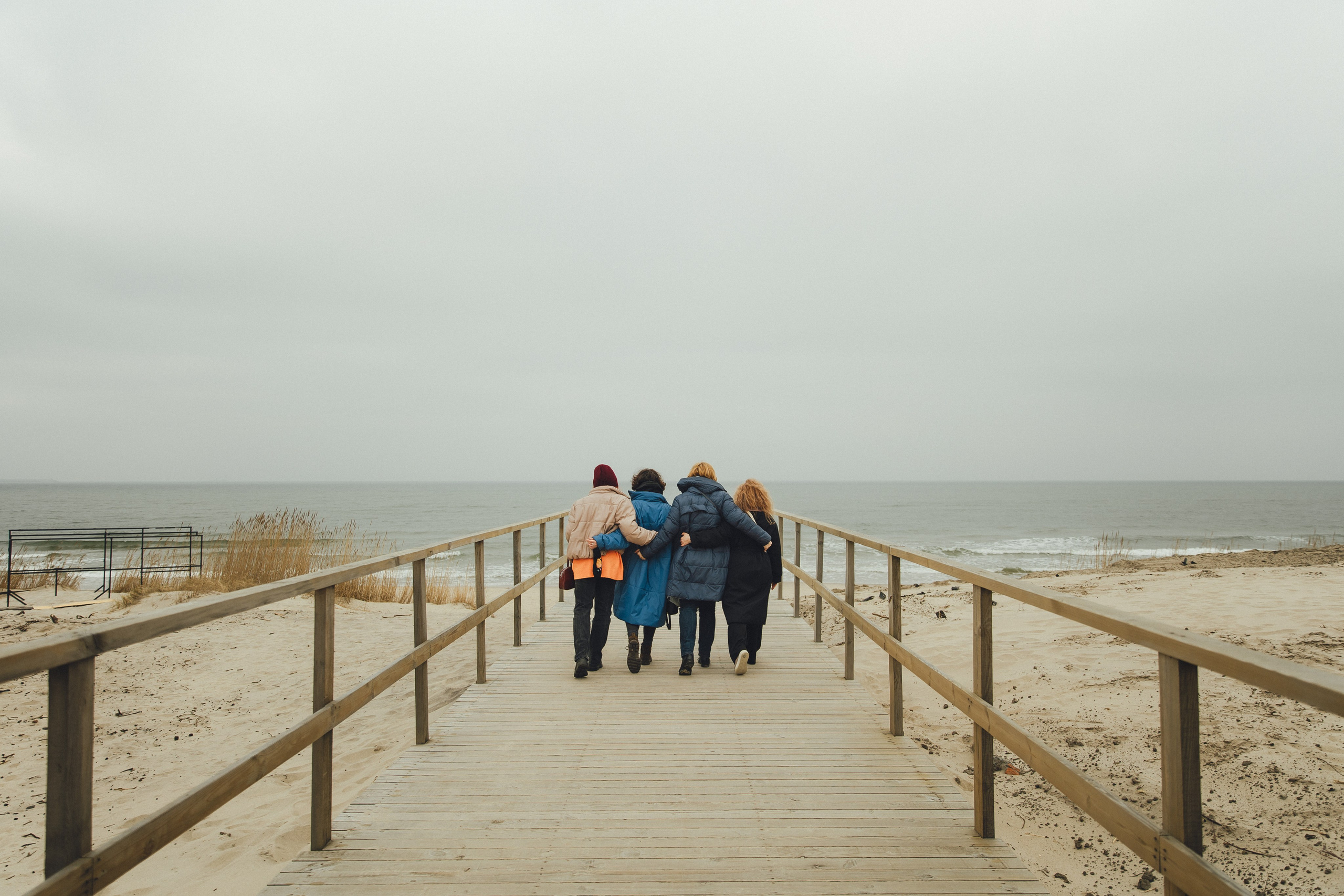 Подружки в Малиновке. Фотограф Калининград Илья Миллер
