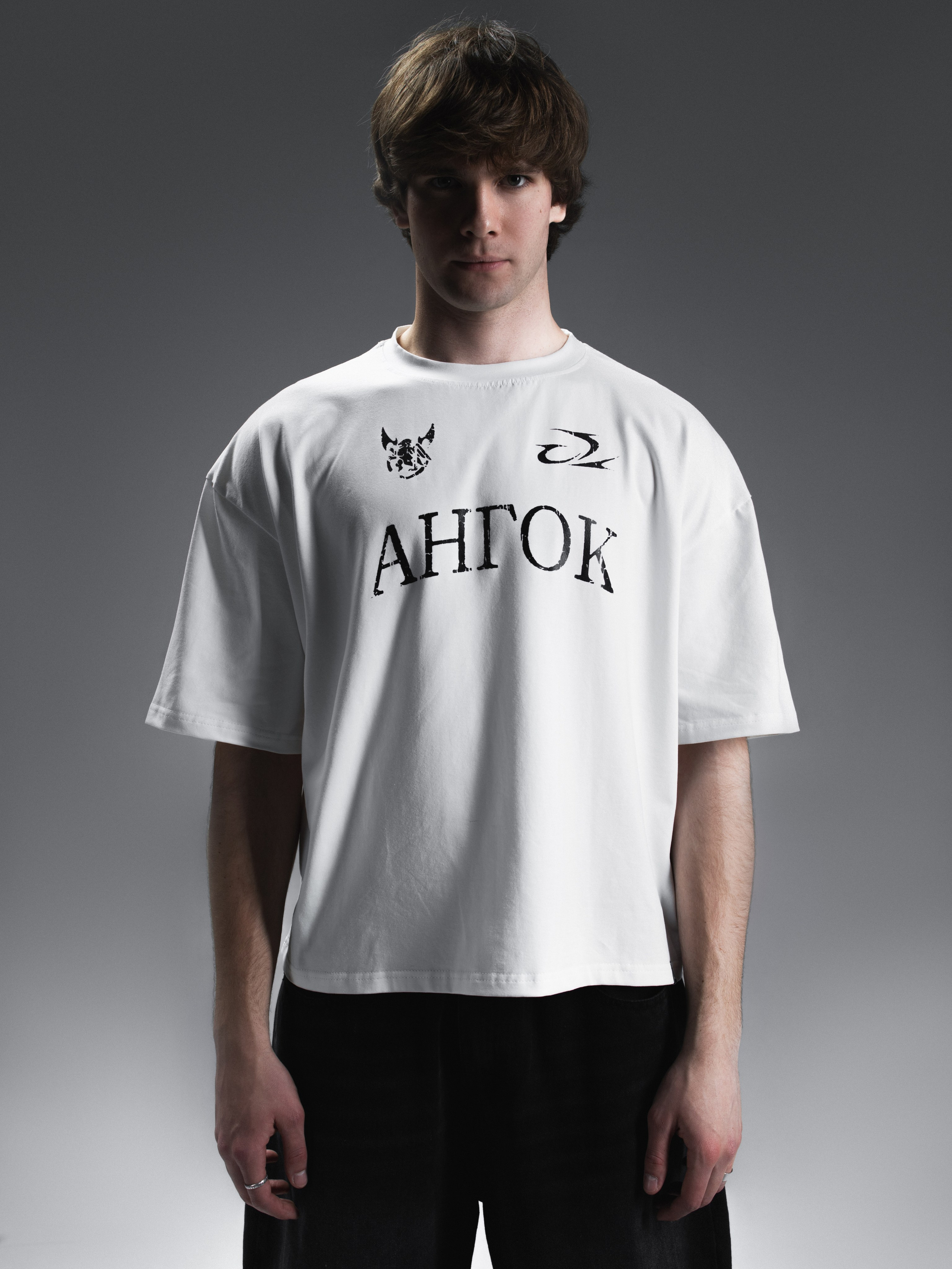 КАТАЛОГ | серый фон. RUNA production — стильные съемки для брендов