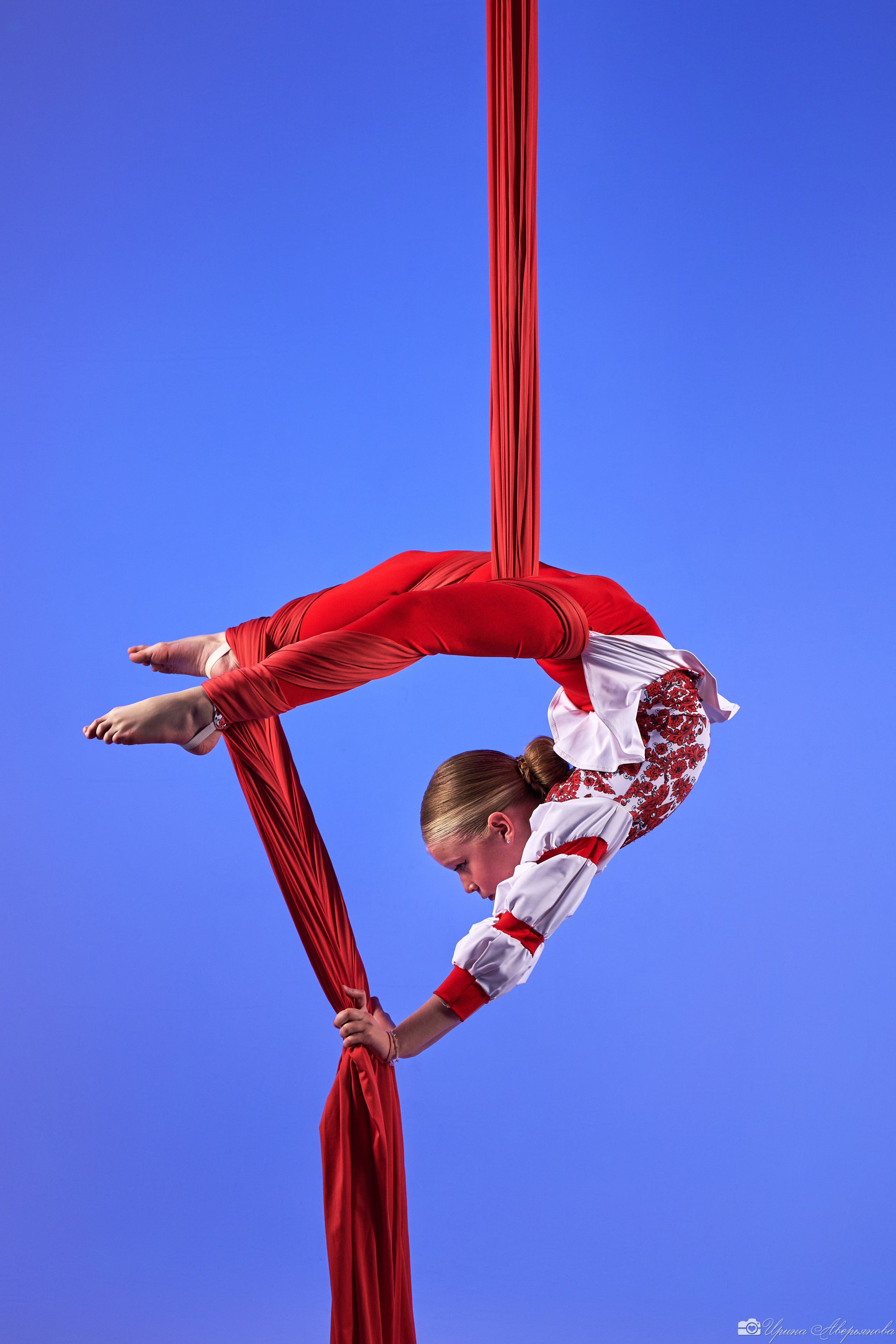 Воздушная гимнастика. Фотограф в Ульяновске Ирина Аверьянова