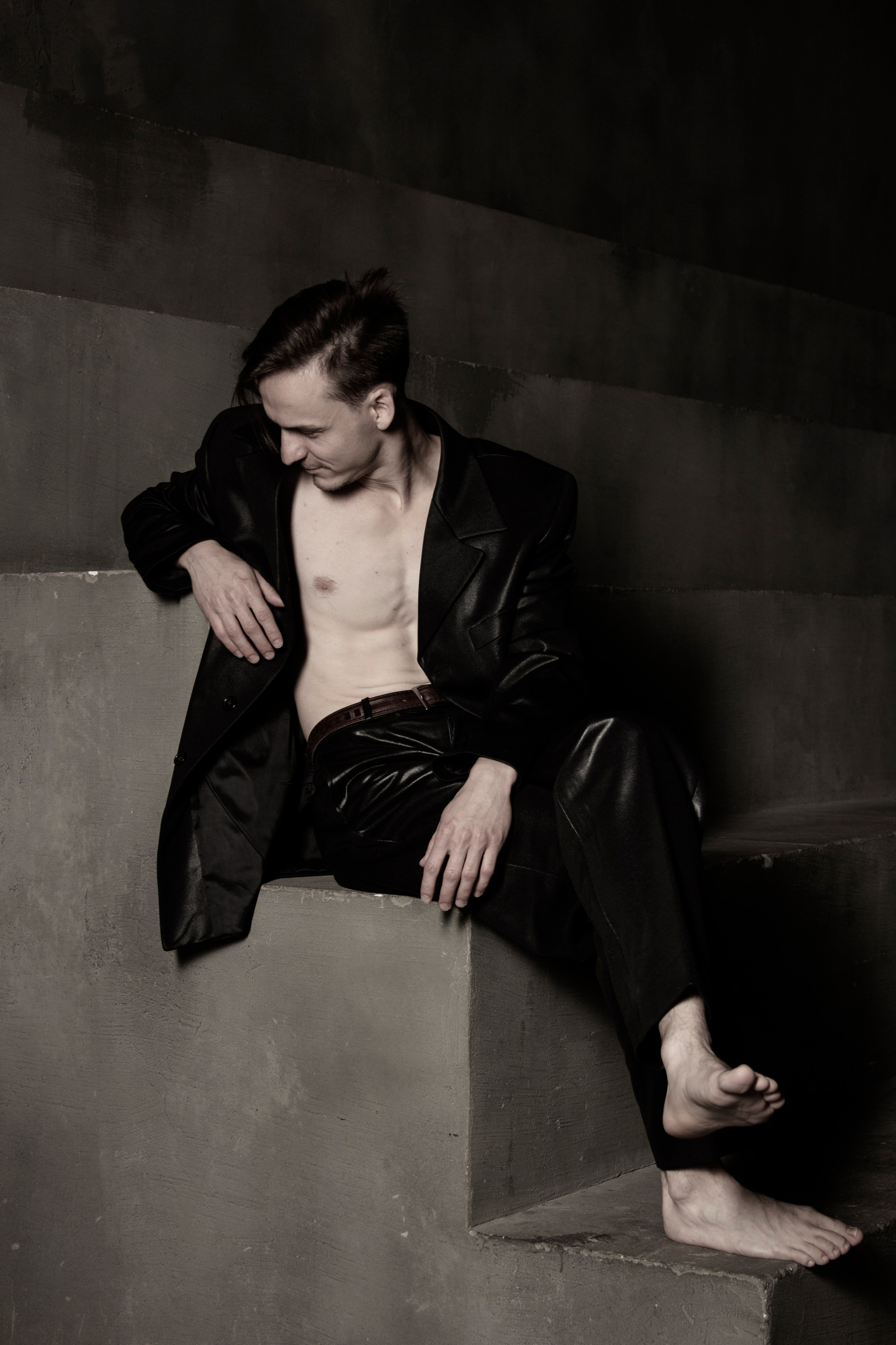 Фотосессия «Черное пальто». Портретный фотограф в Москве и Московской области Гнутиков Сергей