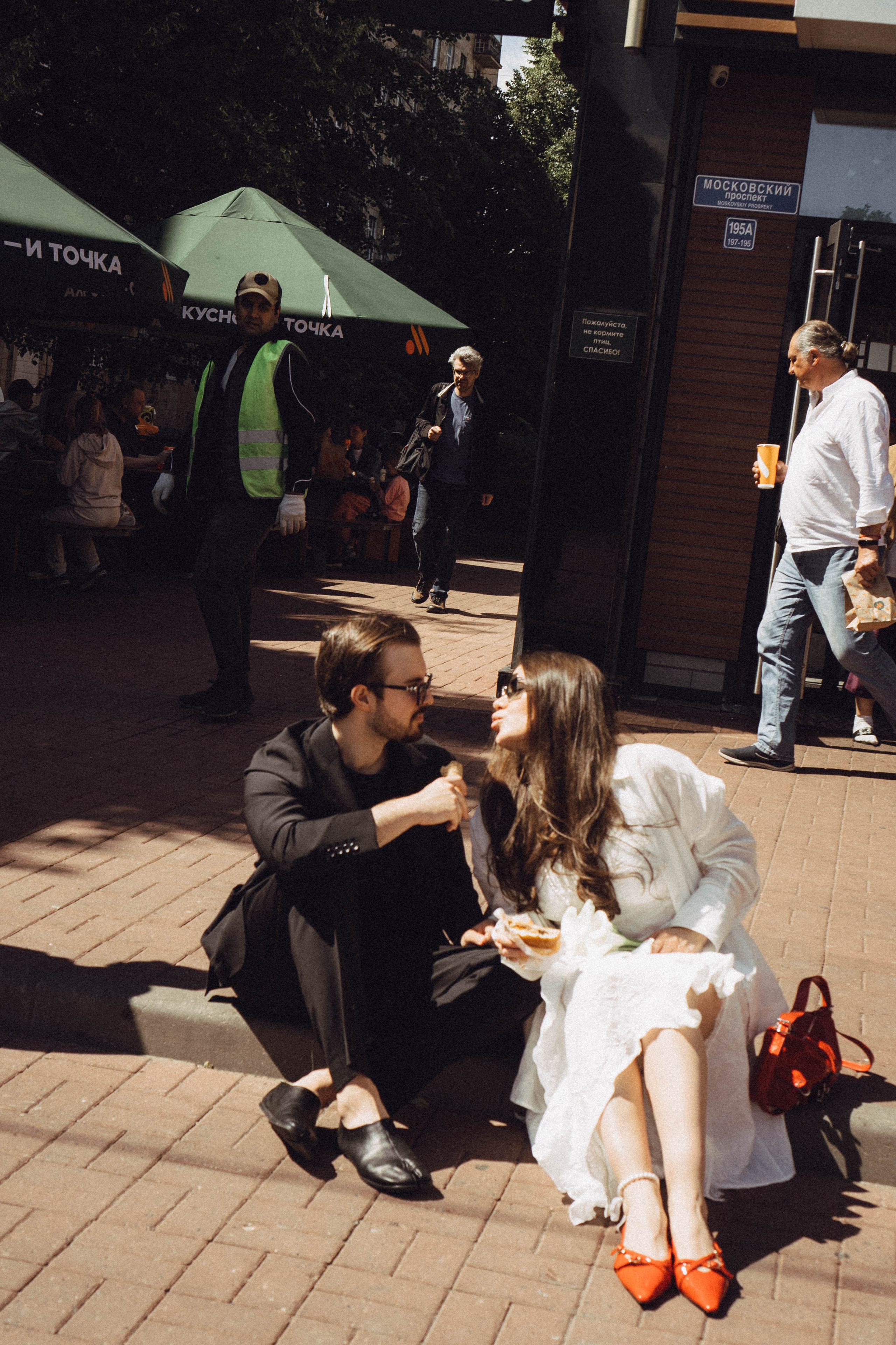 СВАДЕБНАЯ СЬЕМКА В ПАРКЕ ПОБЕДЫ И ПРОГУЛКА ПО МОСКОВСКОМУ ПРОСПЕКТУ. Профессиональный фотограф, Санкт-Петербург — Виктория Богомолова