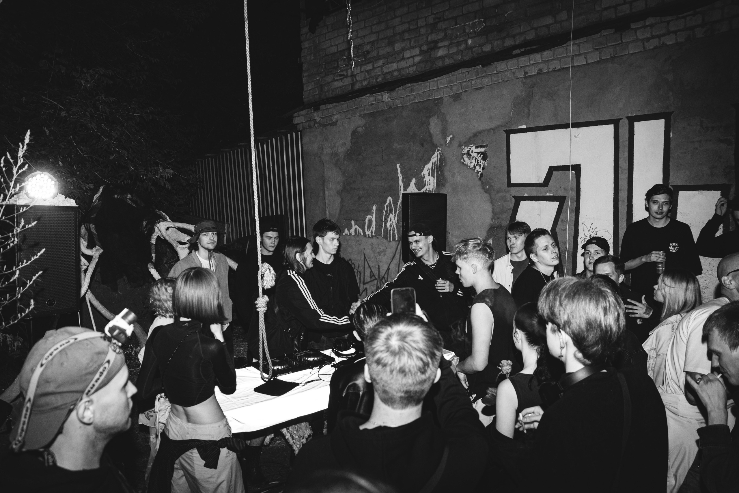 Тусовки. Фотограф Егор Огородов