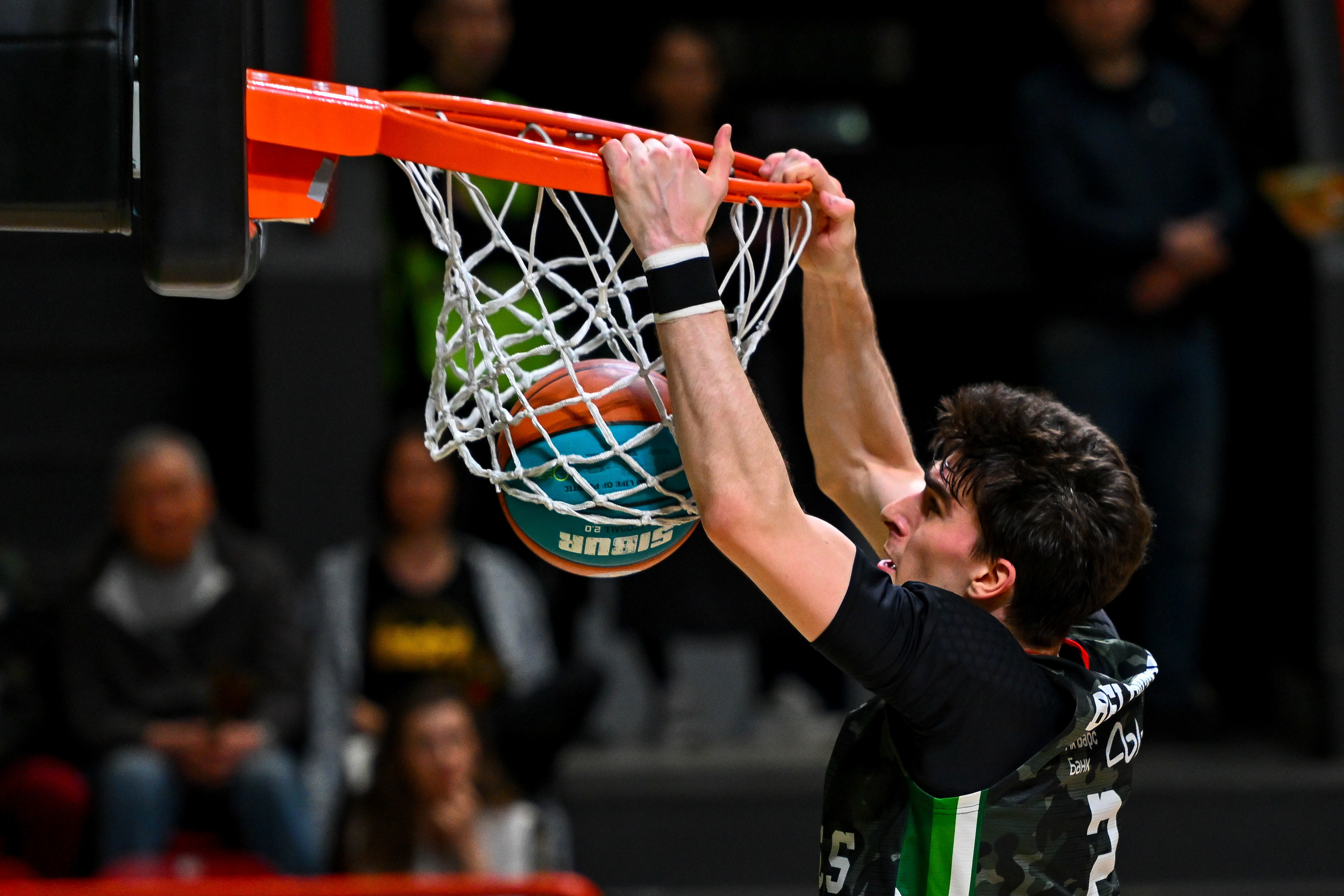 Баскетбольный фотограф. Спортивный и репортажный фотограф в Казани Вячеслав Сатонин