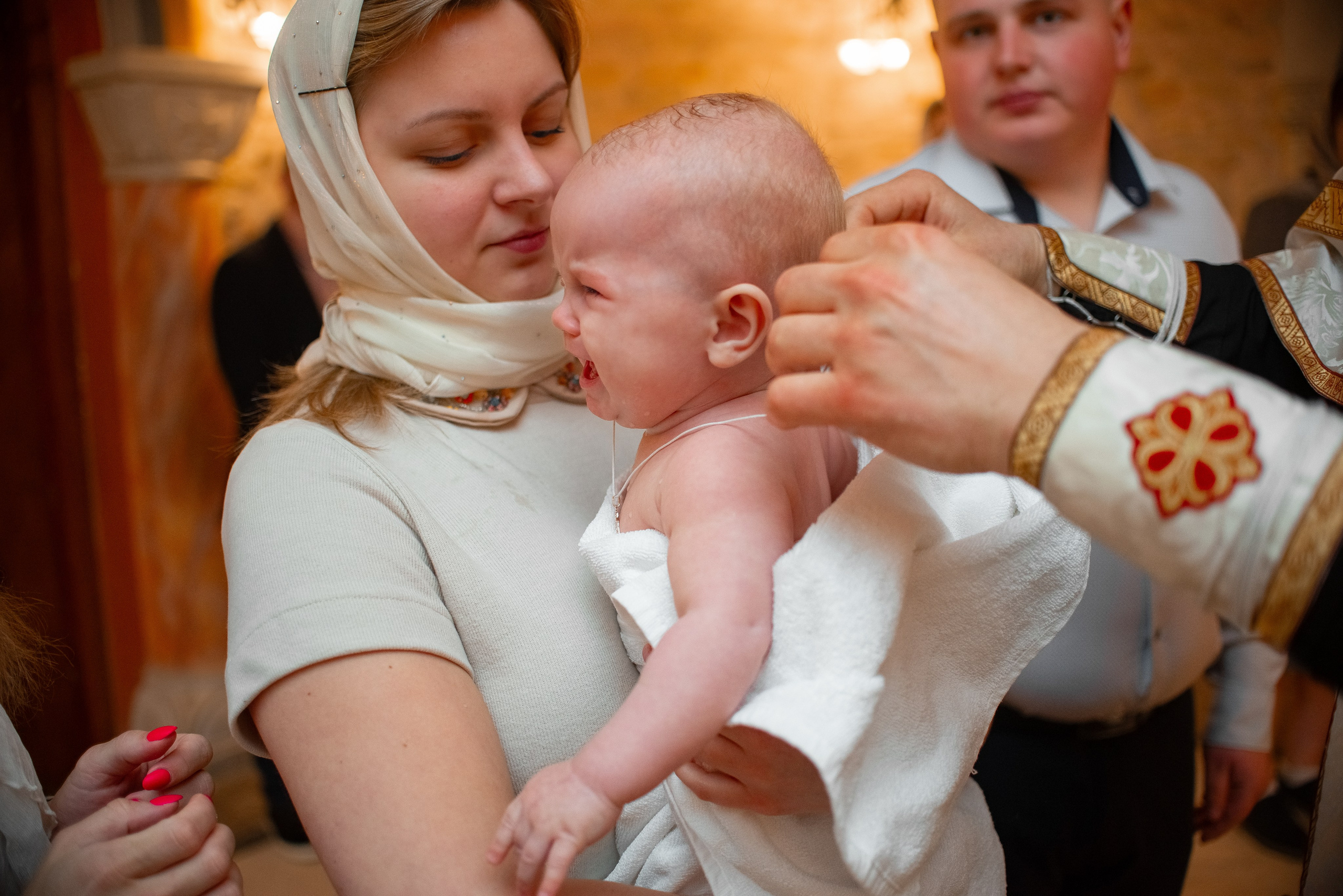 Крещение Василисы в Свято-Елисаветинском монастыре. Семейный фотограф на выписку из роддома и крещение Минск Настя Гришук
