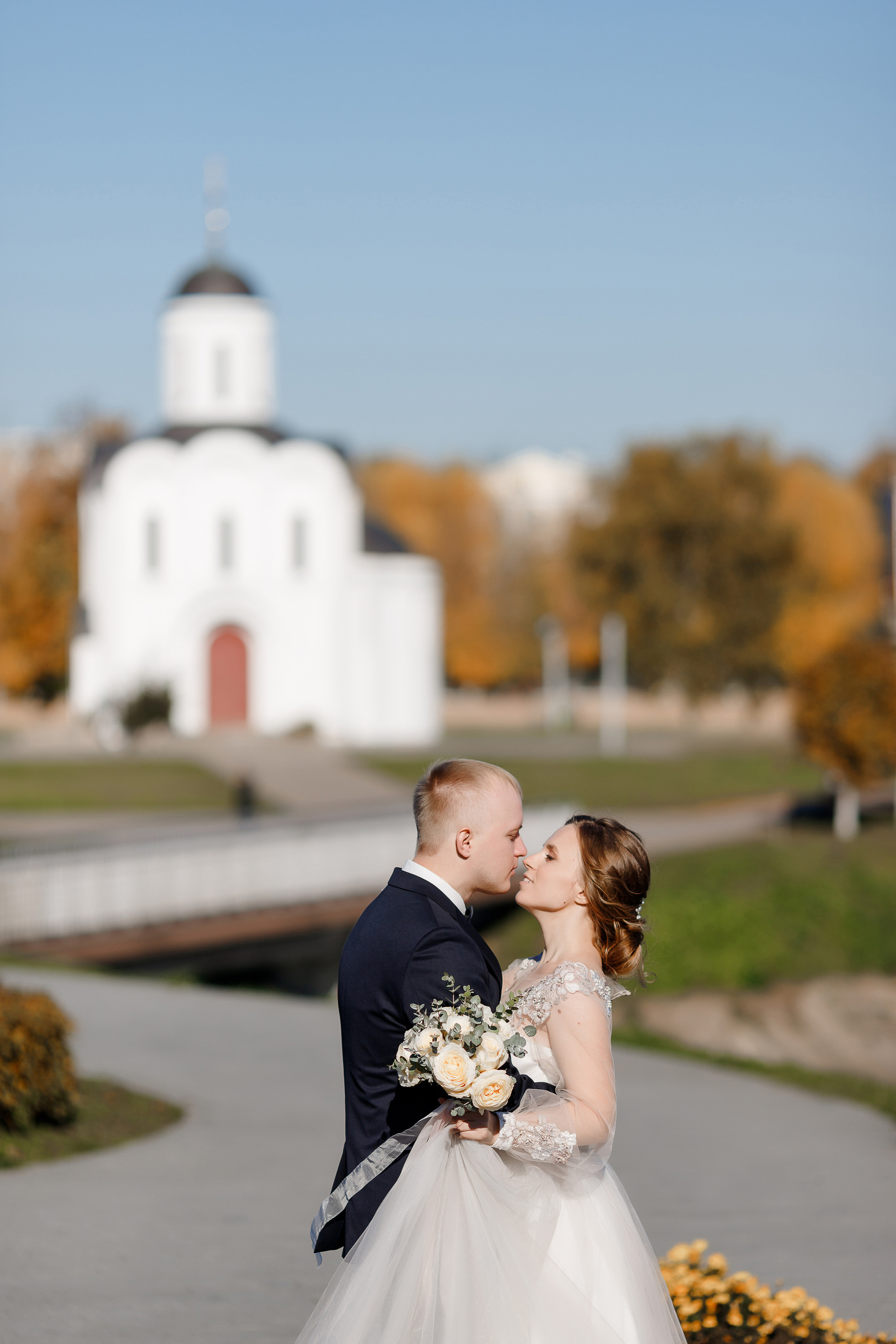 Фотосессия в новом загсе Твери. Свадебный и семейный фотограф в Твери и Тверской области