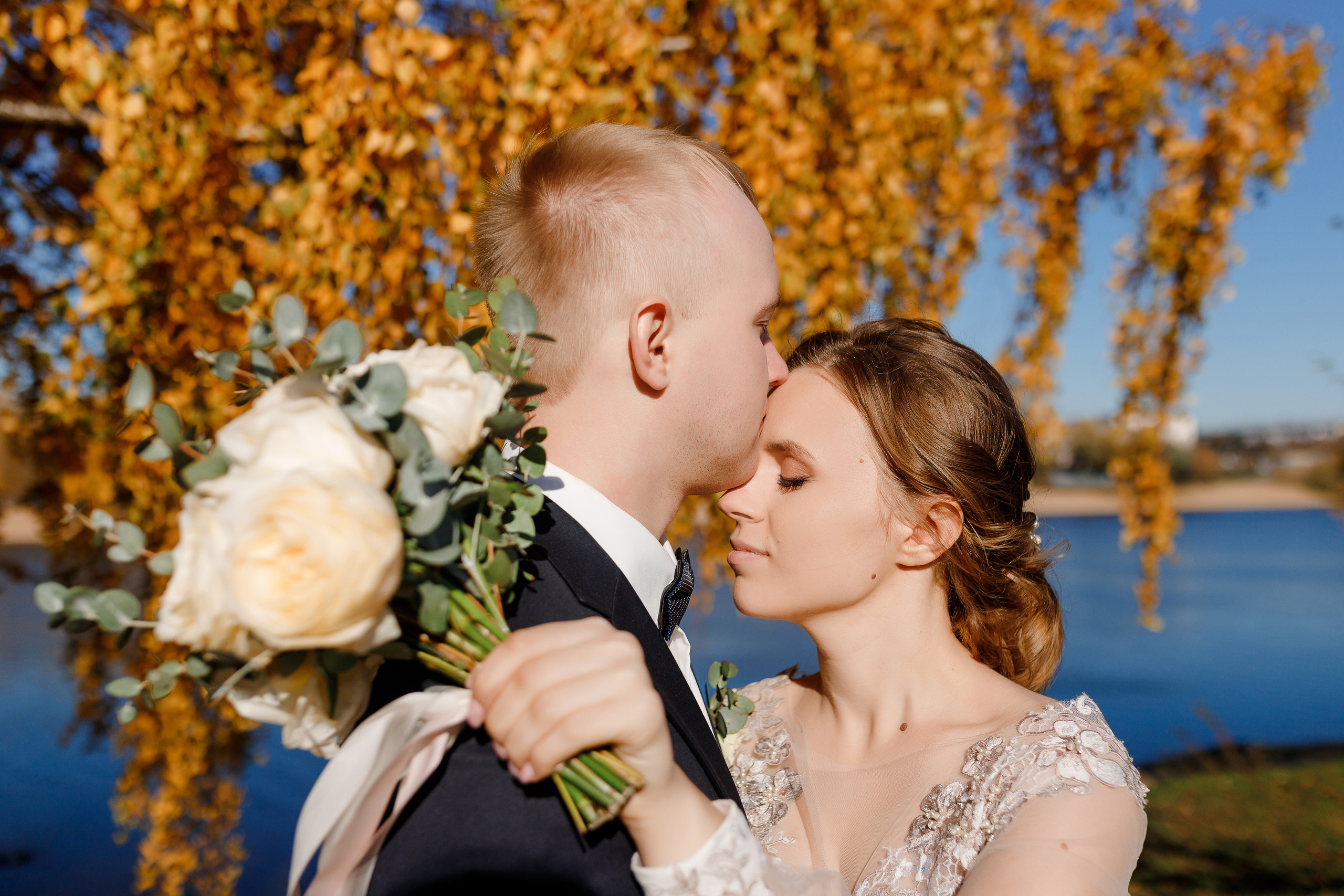 Фотосессия в новом загсе Твери. Свадебный и семейный фотограф в Твери и Тверской области