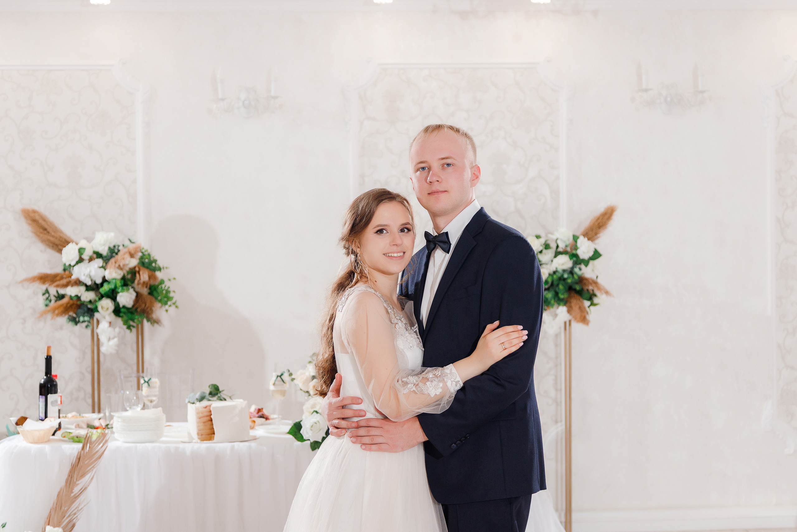 Фотосессия в новом загсе Твери. Свадебный и семейный фотограф в Твери и Тверской области