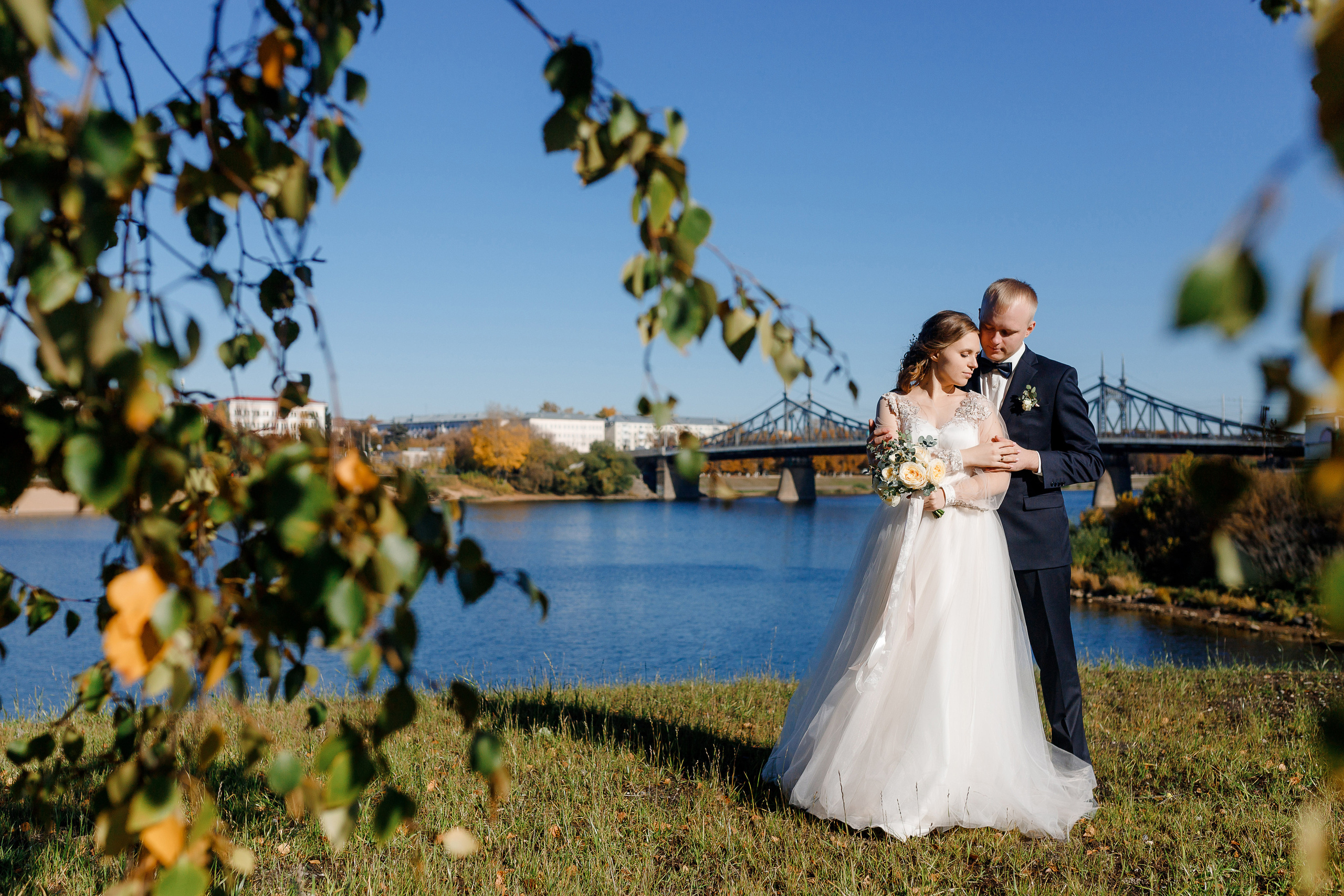 Фотосессия в новом загсе Твери. Свадебный и семейный фотограф в Твери и Тверской области