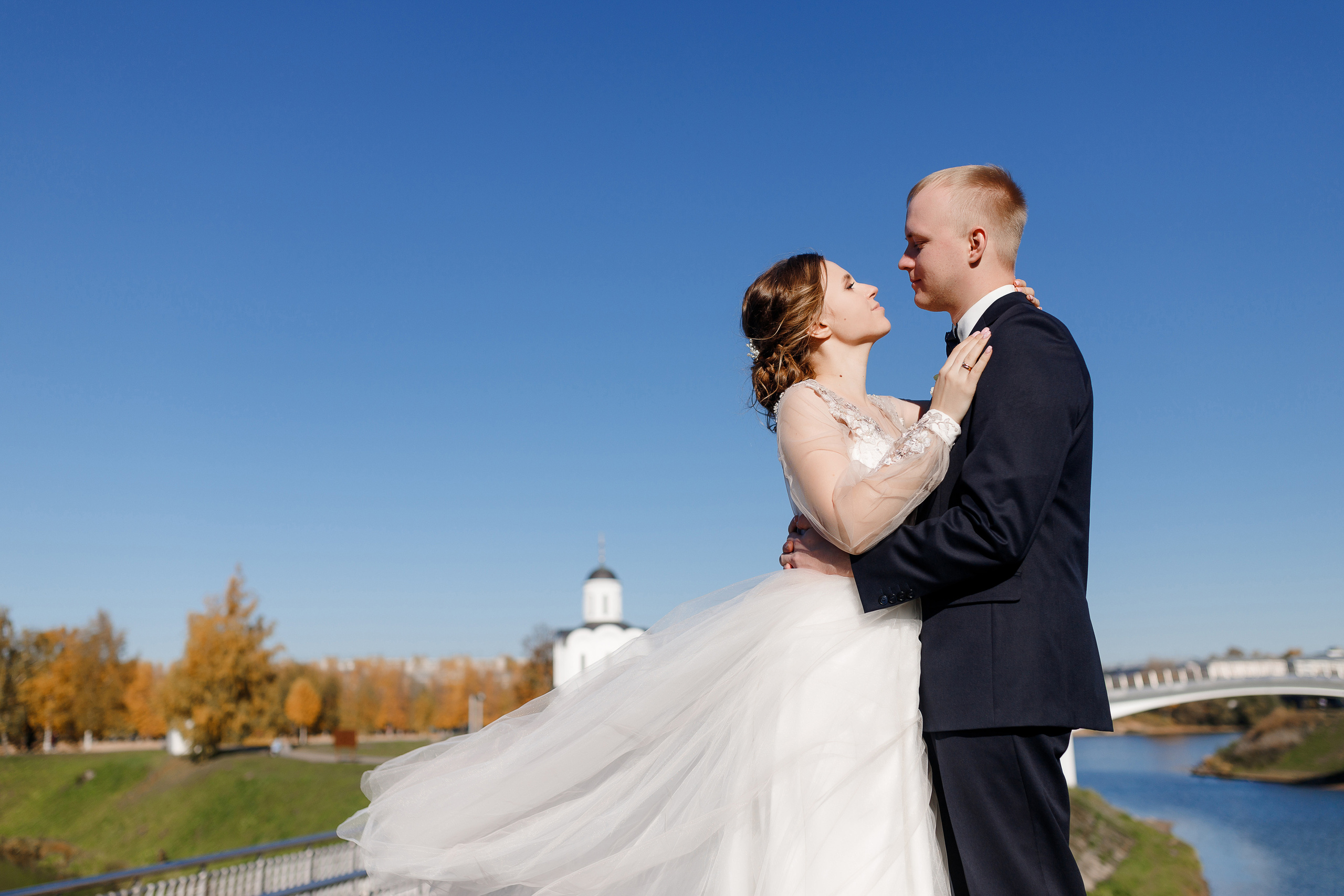 Фотосессия в новом загсе Твери. Свадебный и семейный фотограф в Твери и Тверской области