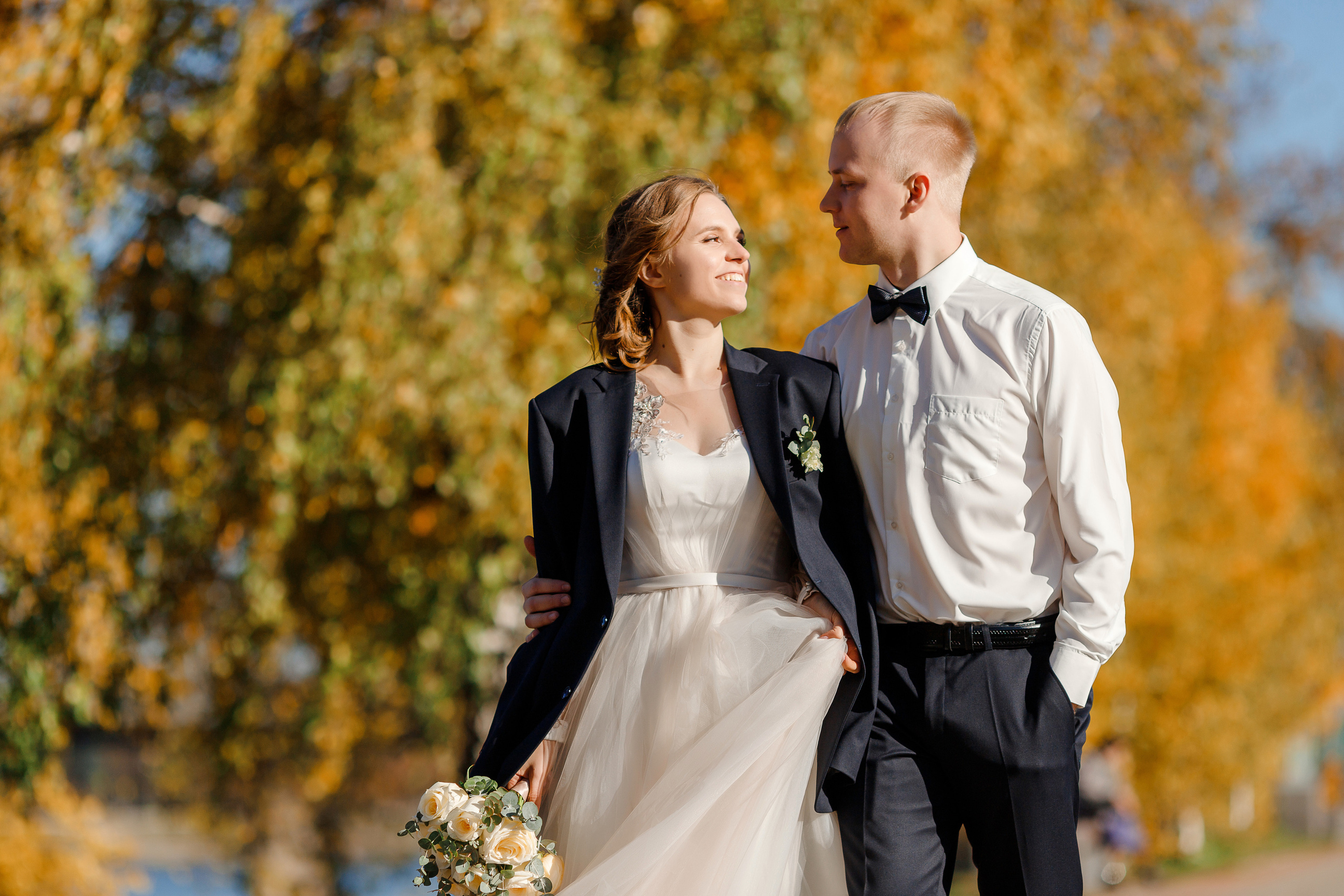 Фотосессия в новом загсе Твери. Свадебный и семейный фотограф в Твери и Тверской области