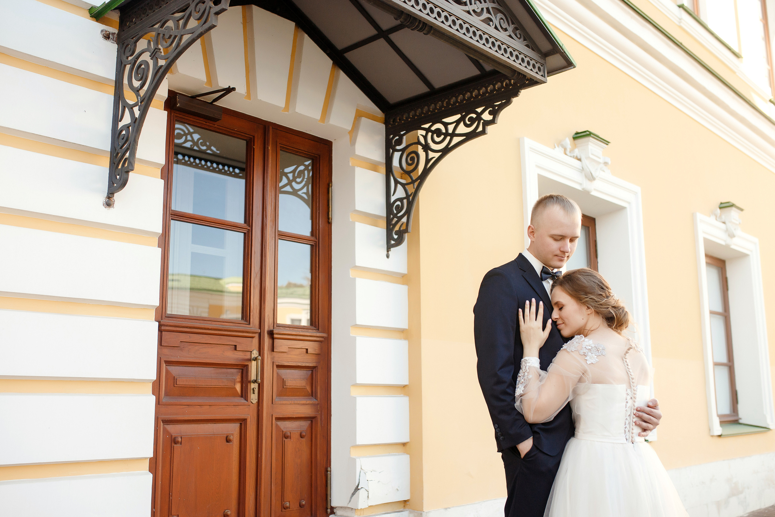 Фотосессия в новом загсе Твери. Свадебный и семейный фотограф в Твери и Тверской области