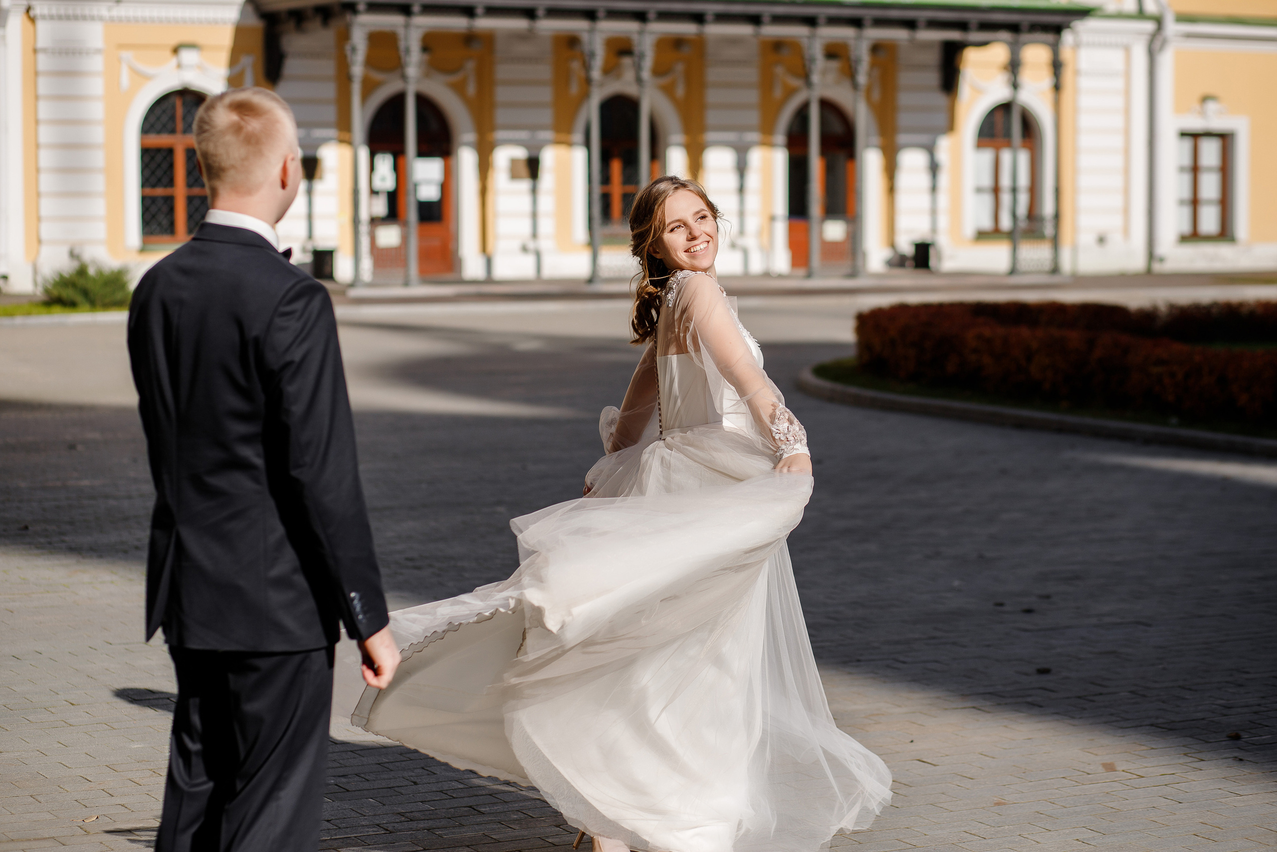 Фотосессия в новом загсе Твери. Свадебный и семейный фотограф в Твери и Тверской области