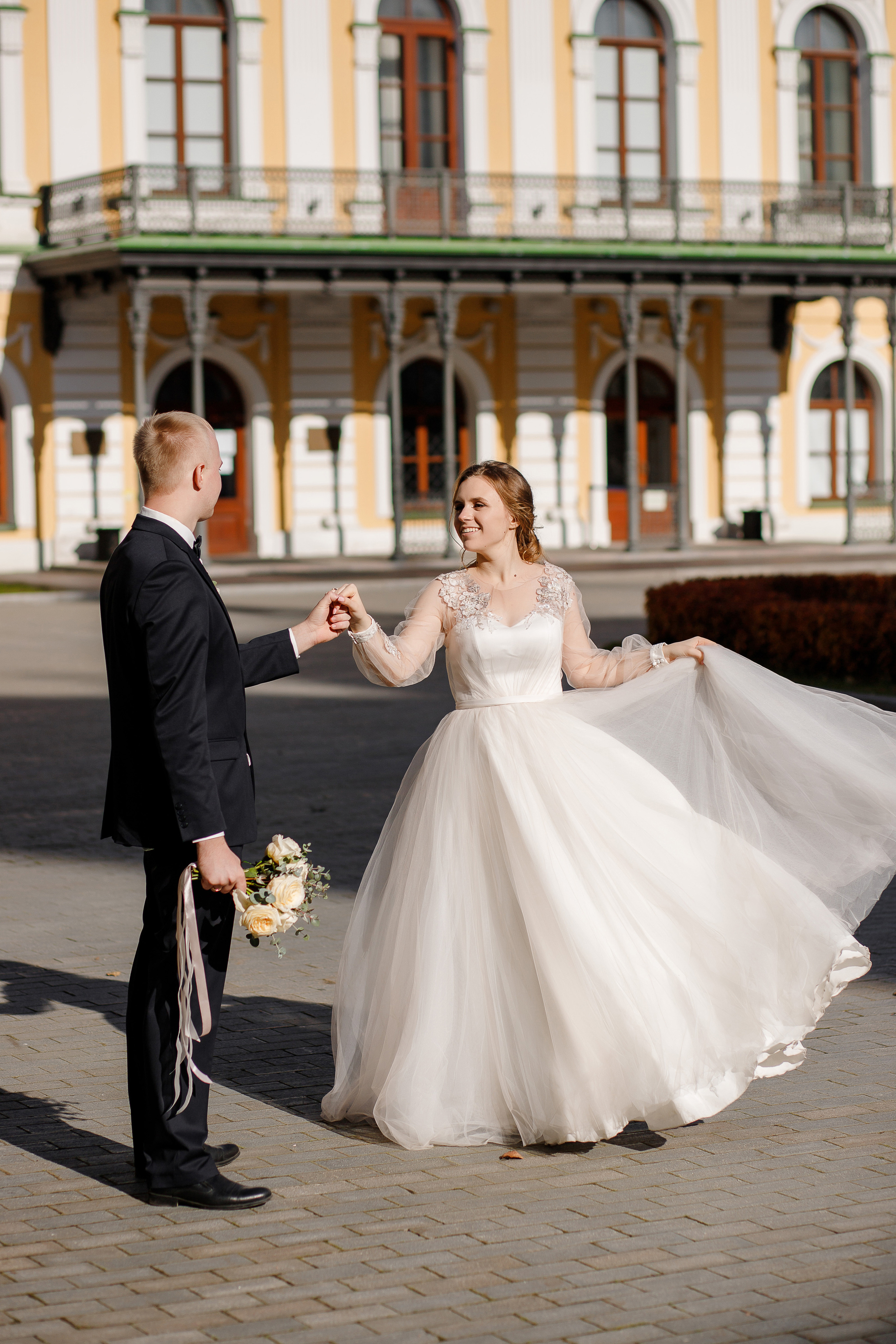 Фотосессия в новом загсе Твери. Свадебный и семейный фотограф в Твери и Тверской области