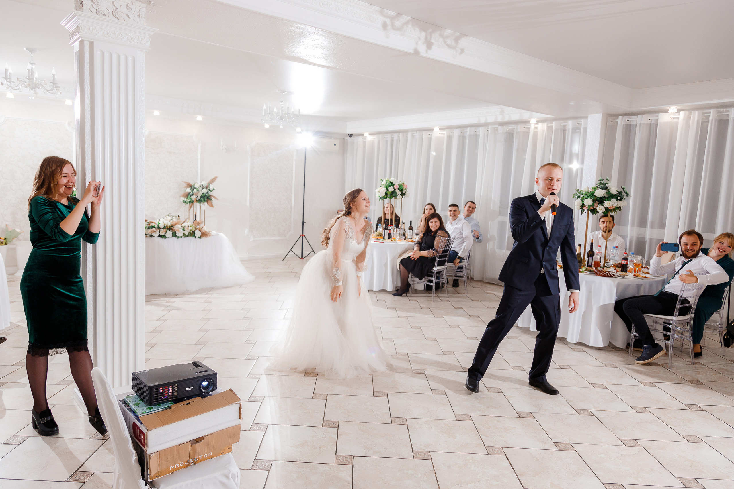 Фотосессия в новом загсе Твери. Свадебный и семейный фотограф в Твери и Тверской области